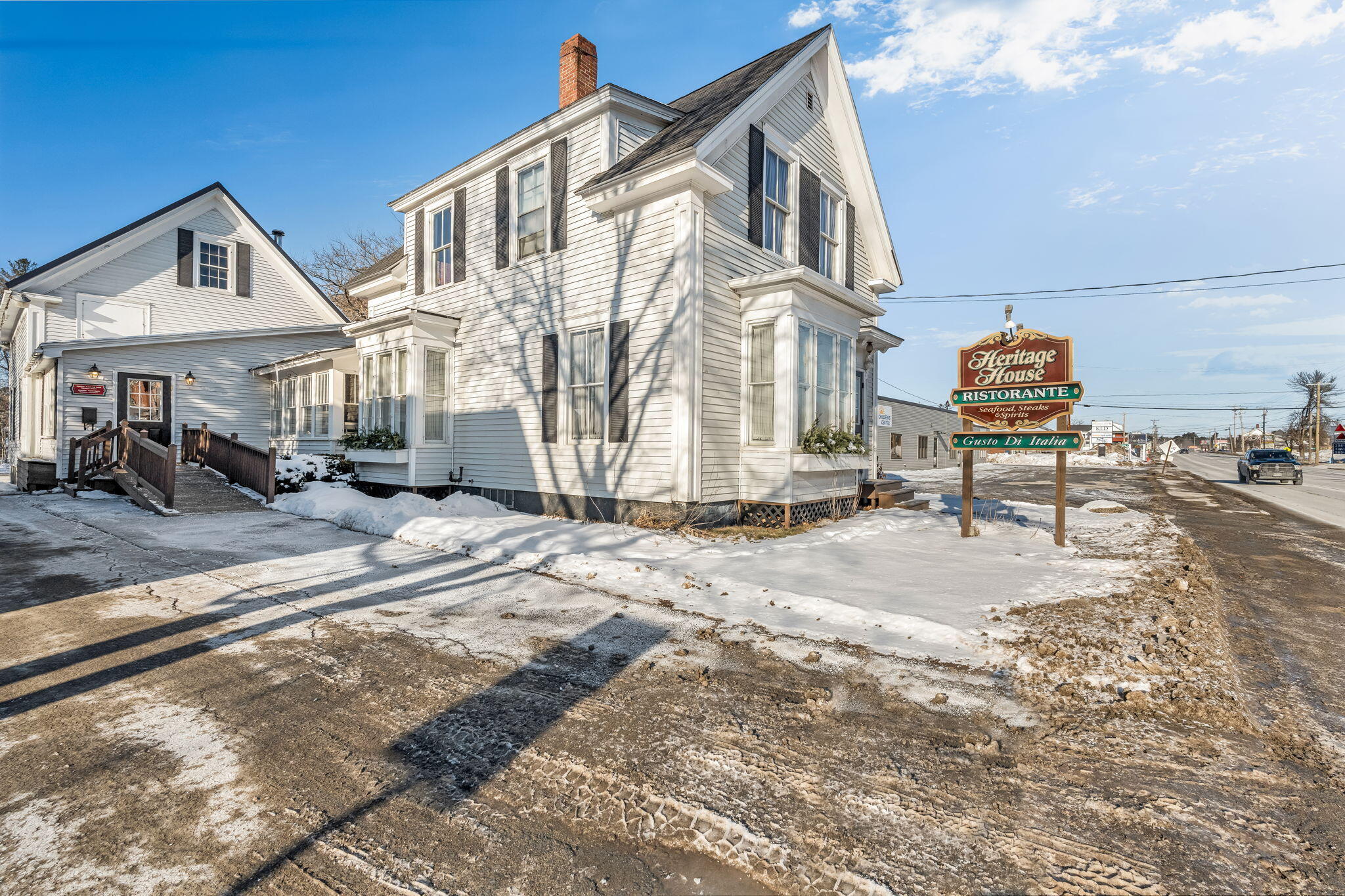 25 Oak Street, Boothbay Harbor, ME, 04538