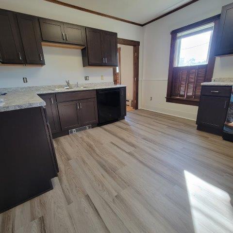 49 W Broadway, Lincoln, ME, 04457