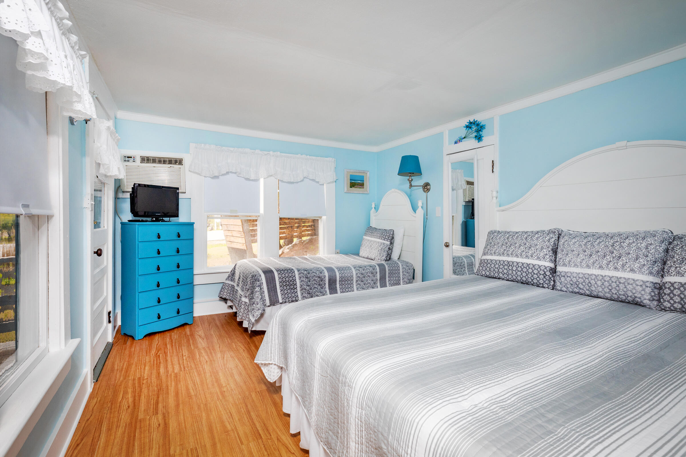 2 River Road, York, ME, 03902