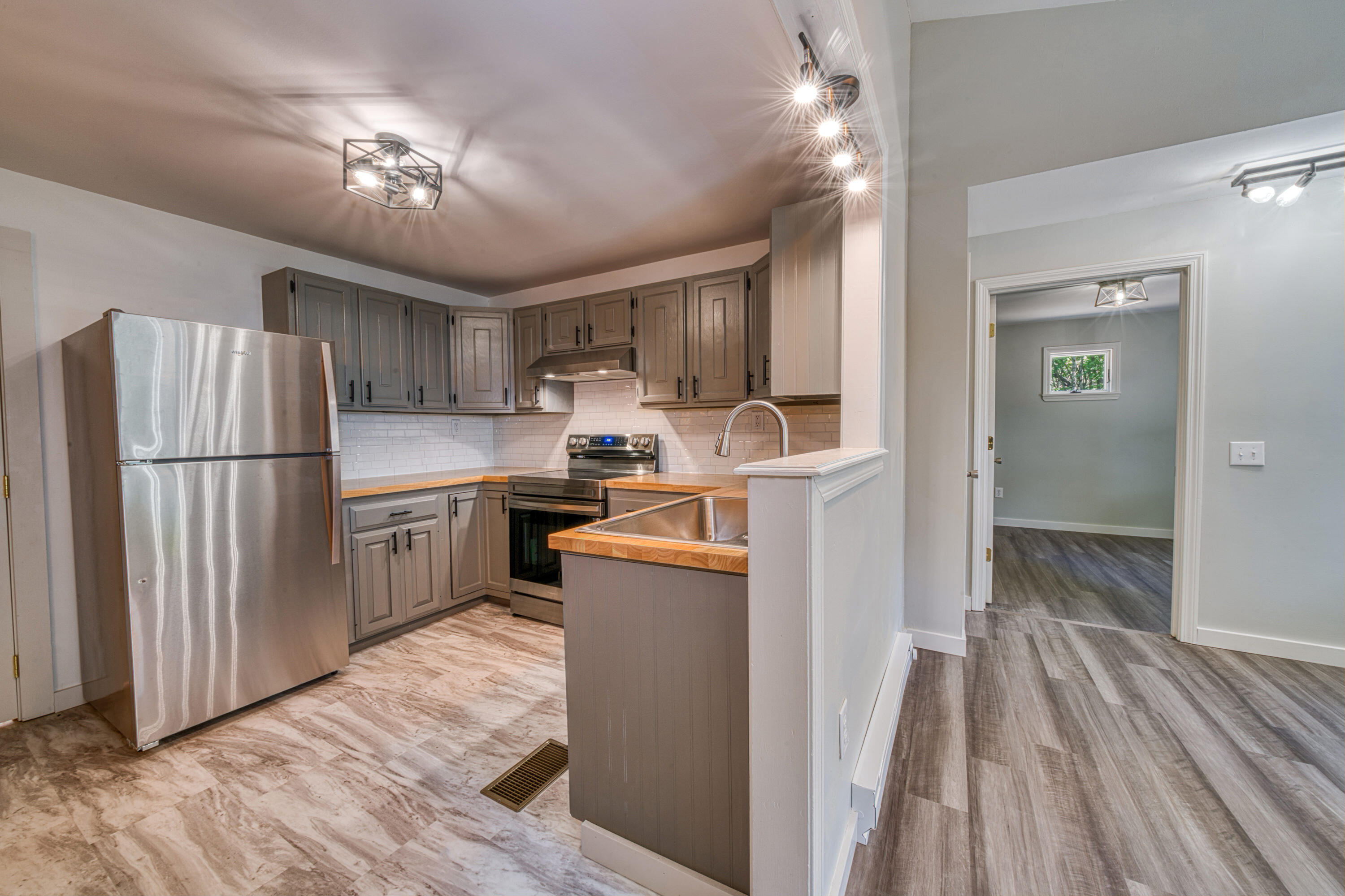 47 Main Road N, Hampden, ME, 04444