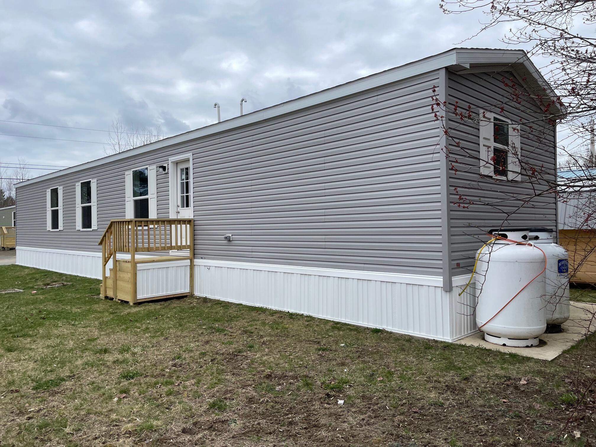 16 R.W. MacLeod Lane, Belfast, ME, 04915 16 R.W. MacLeod Lane, Belfast, ME, 04915