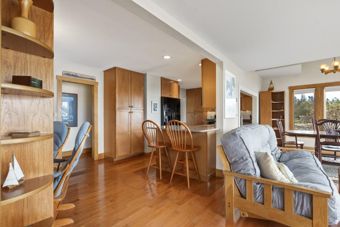 22 Gray Road, Southport, ME, 04576