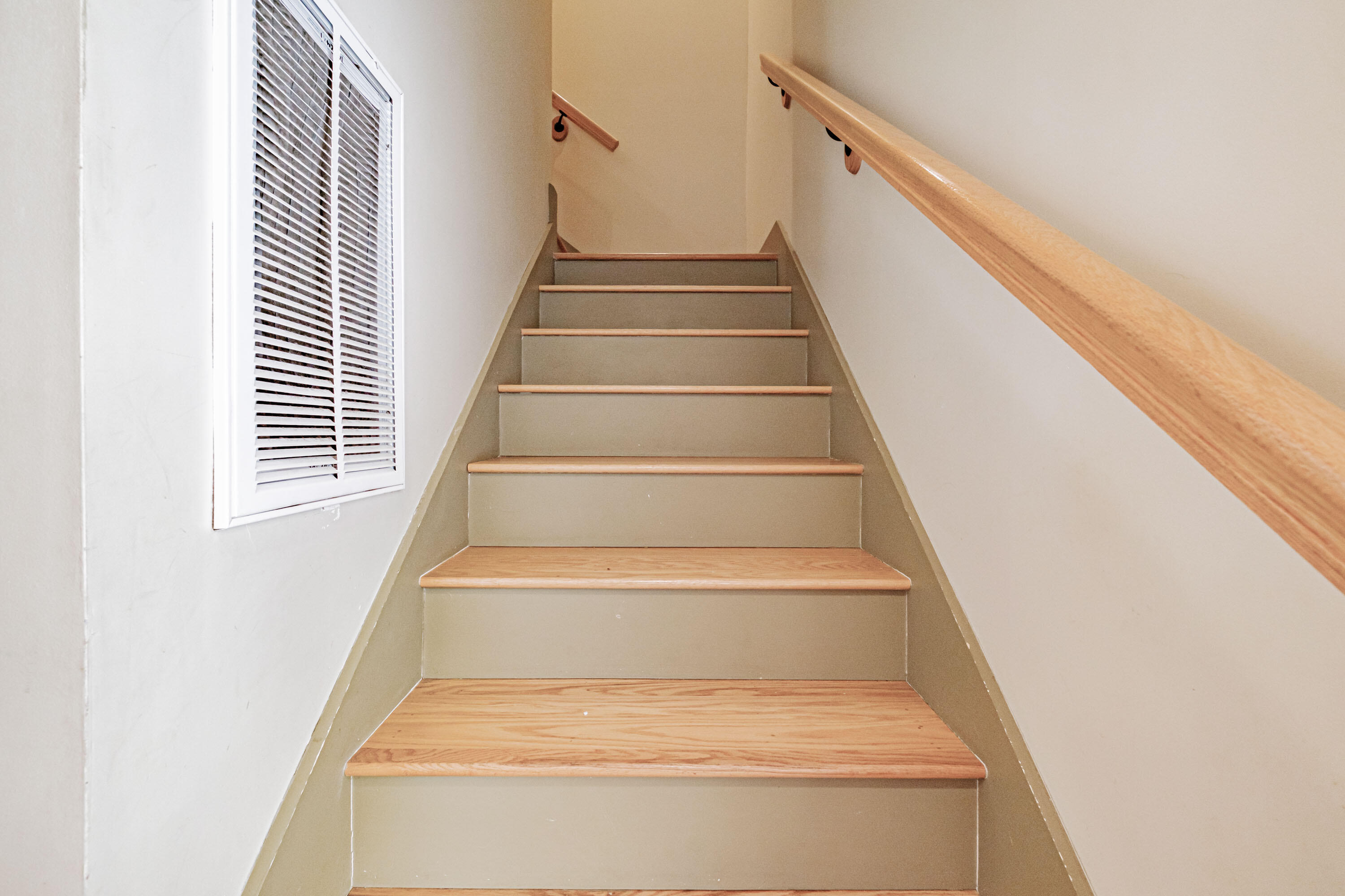 6 Gordon Avenue, Rumford, ME, 04276-4041