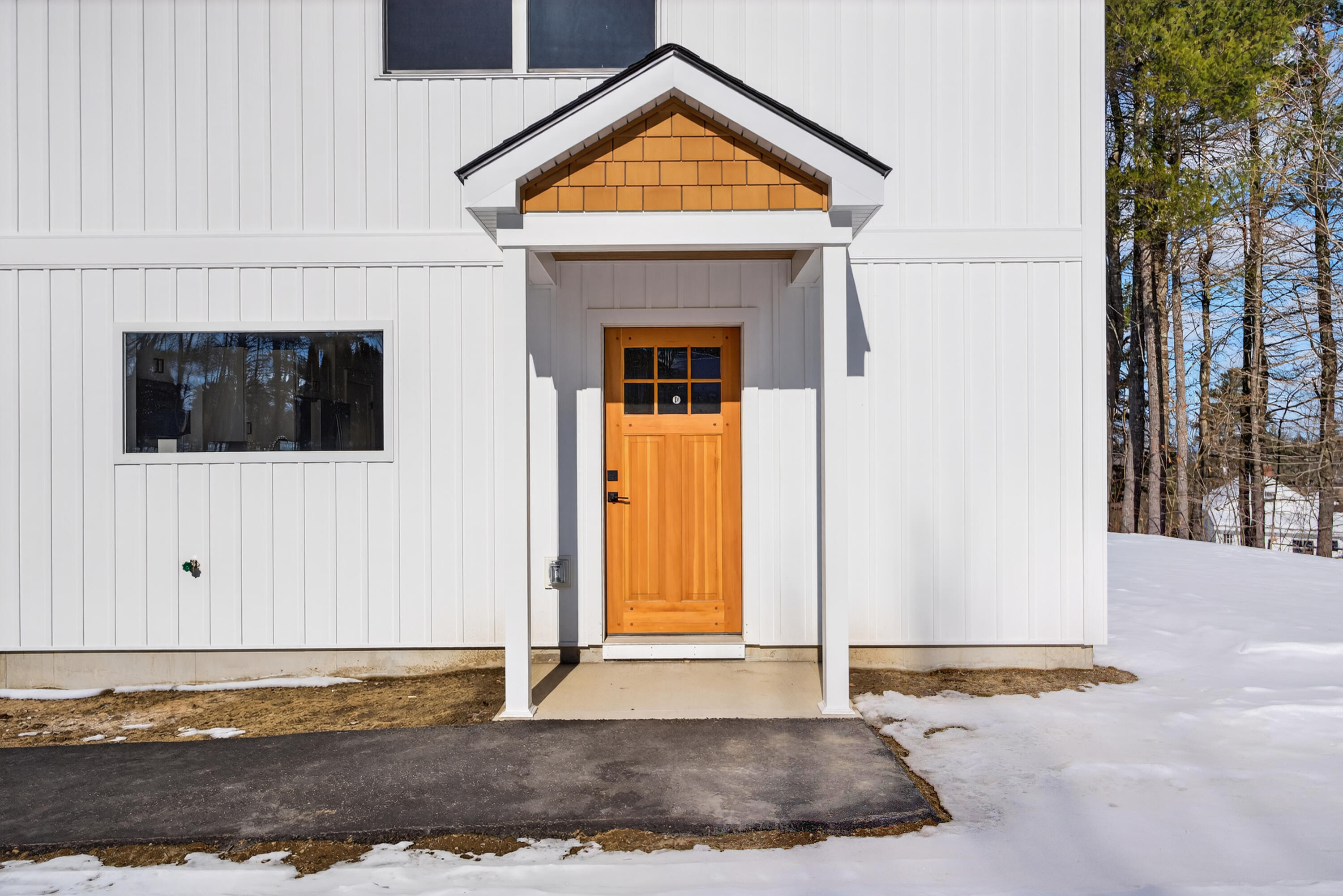 11 Village Green Circle, Oakland, ME, 04963