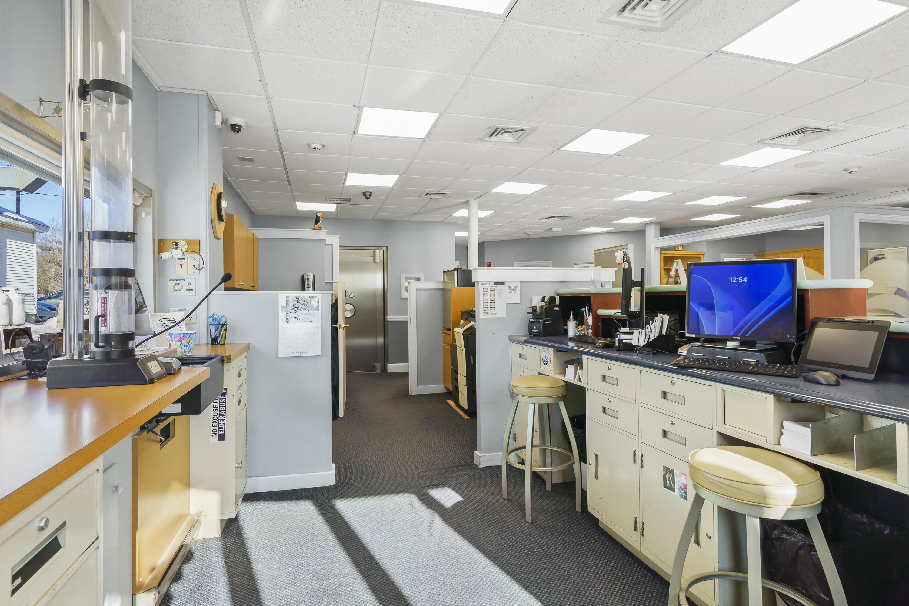 100 Main Street, Damariscotta, ME, 04543