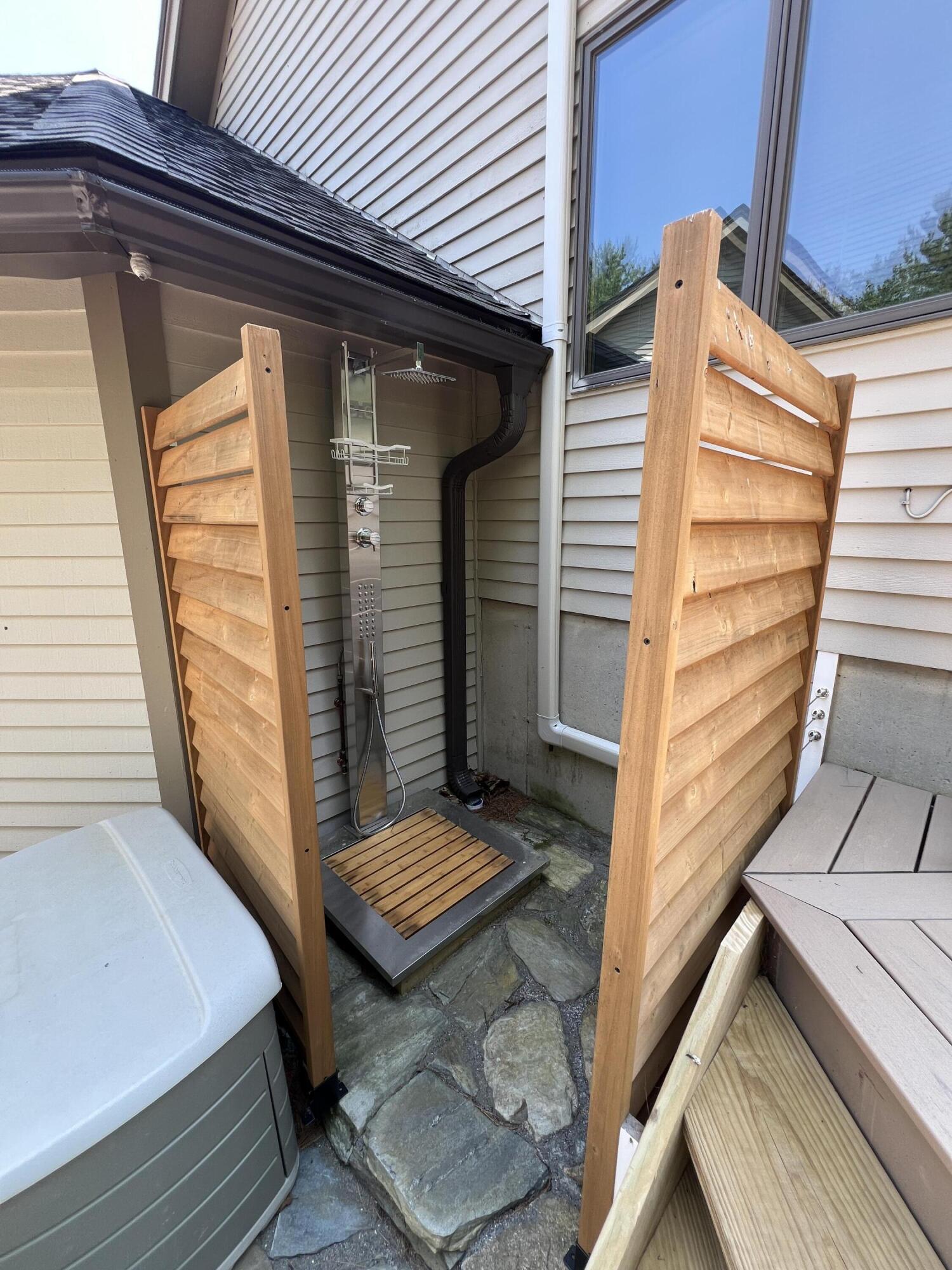 291 Molyneaux Road, Camden, ME, 04843