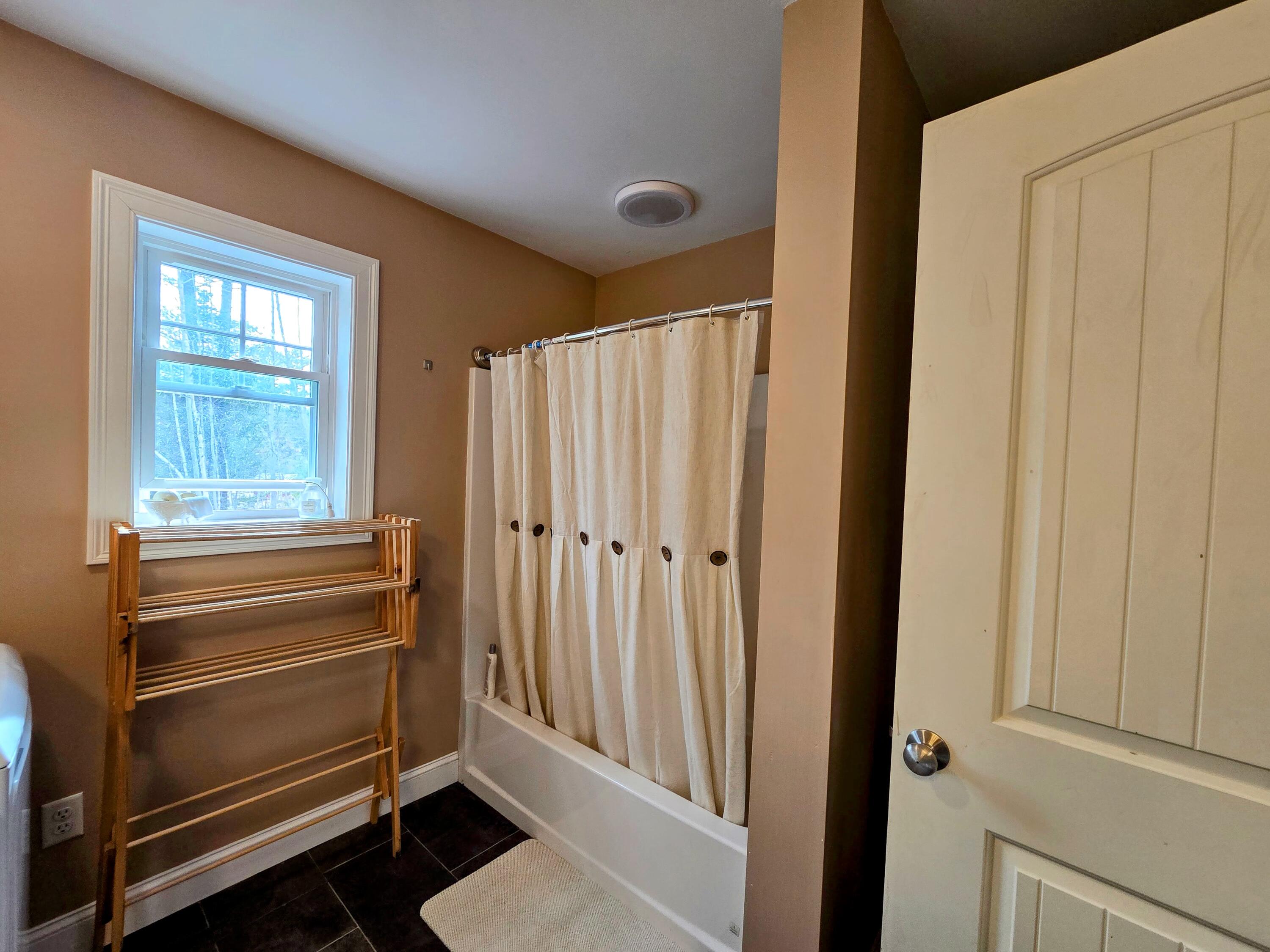 976 Park Street, Paris, ME, 04281