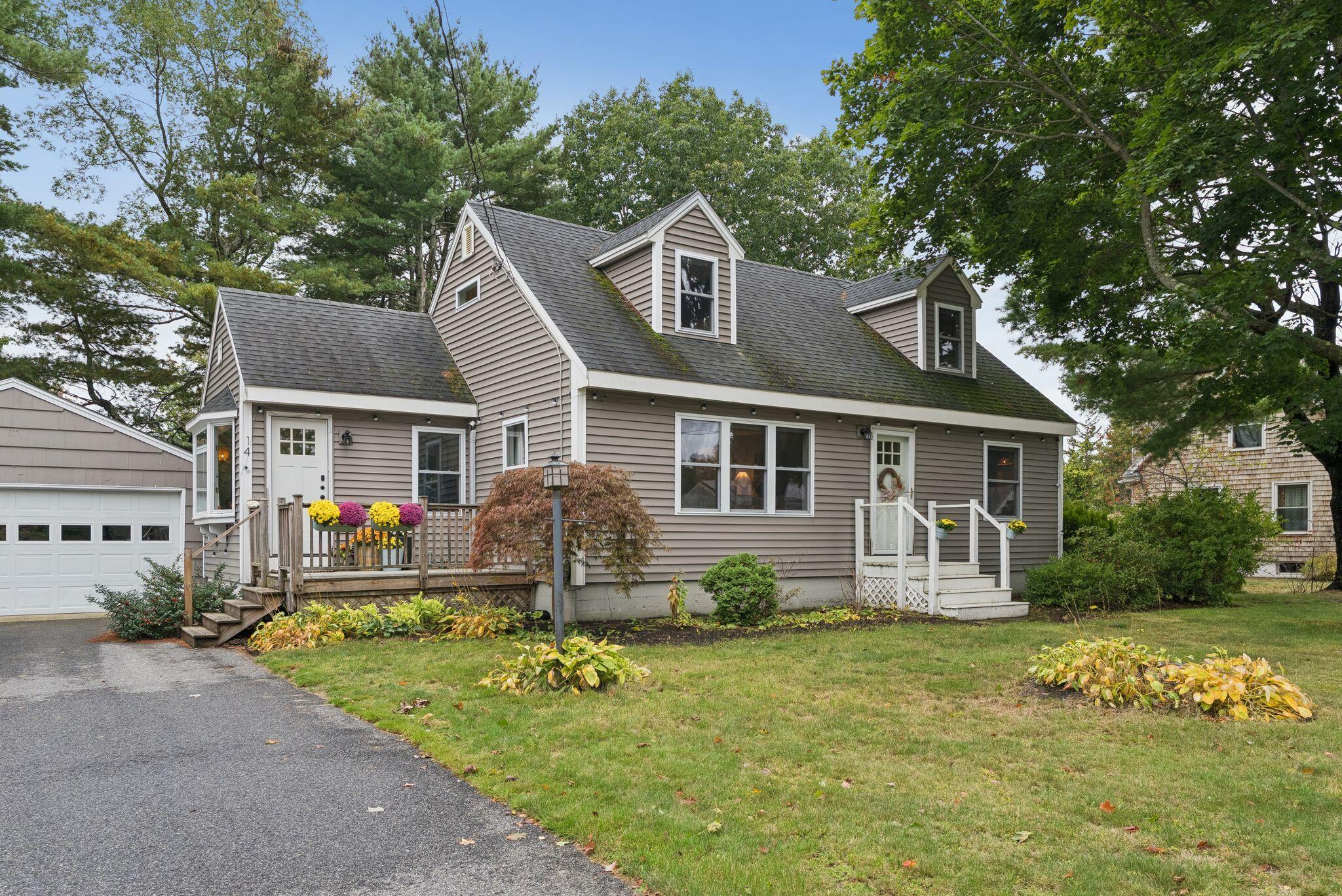 Photo of 14 Pleasant Avenue Scarborough ME 04074