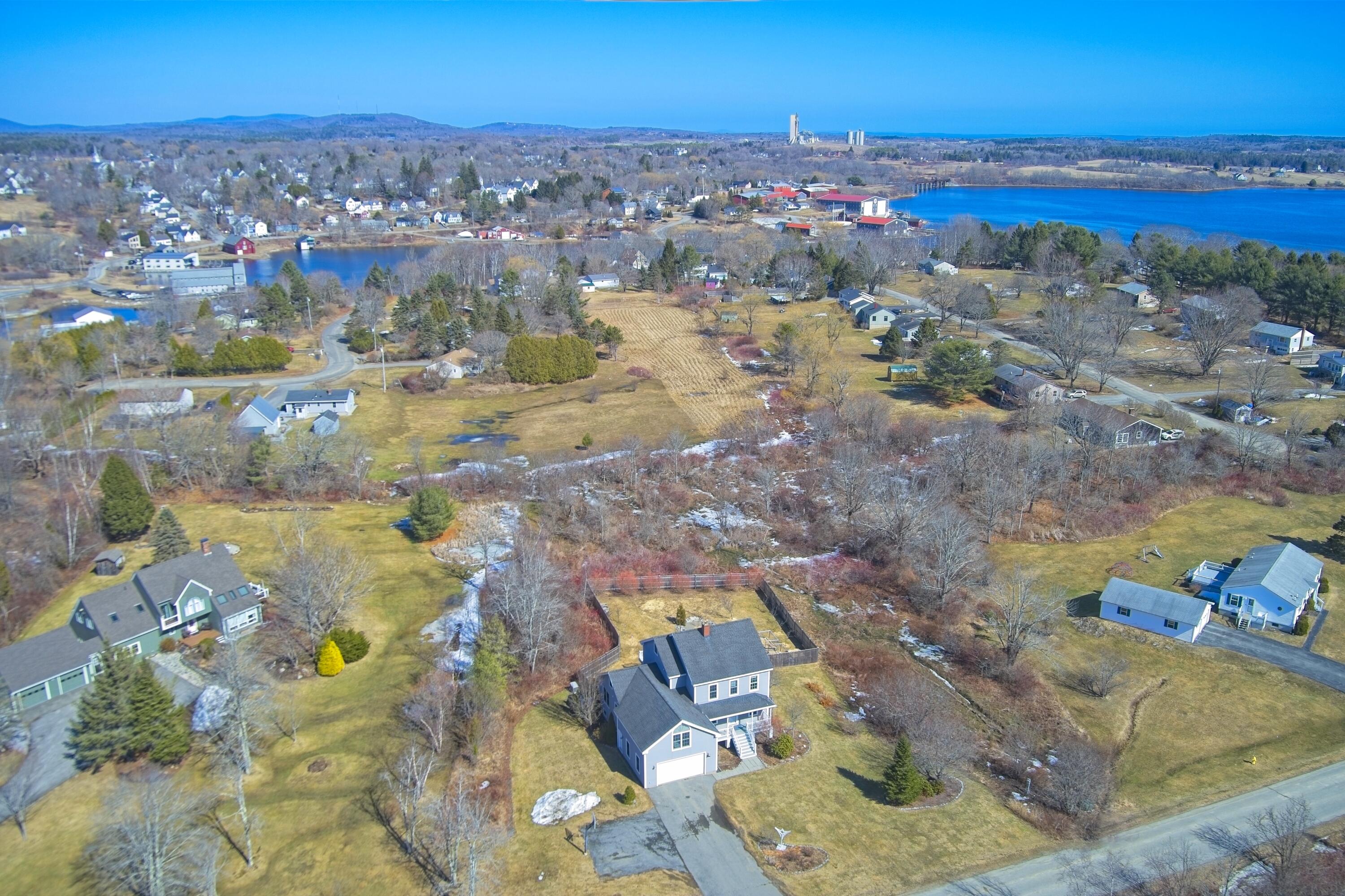 36 Bobolink Lane