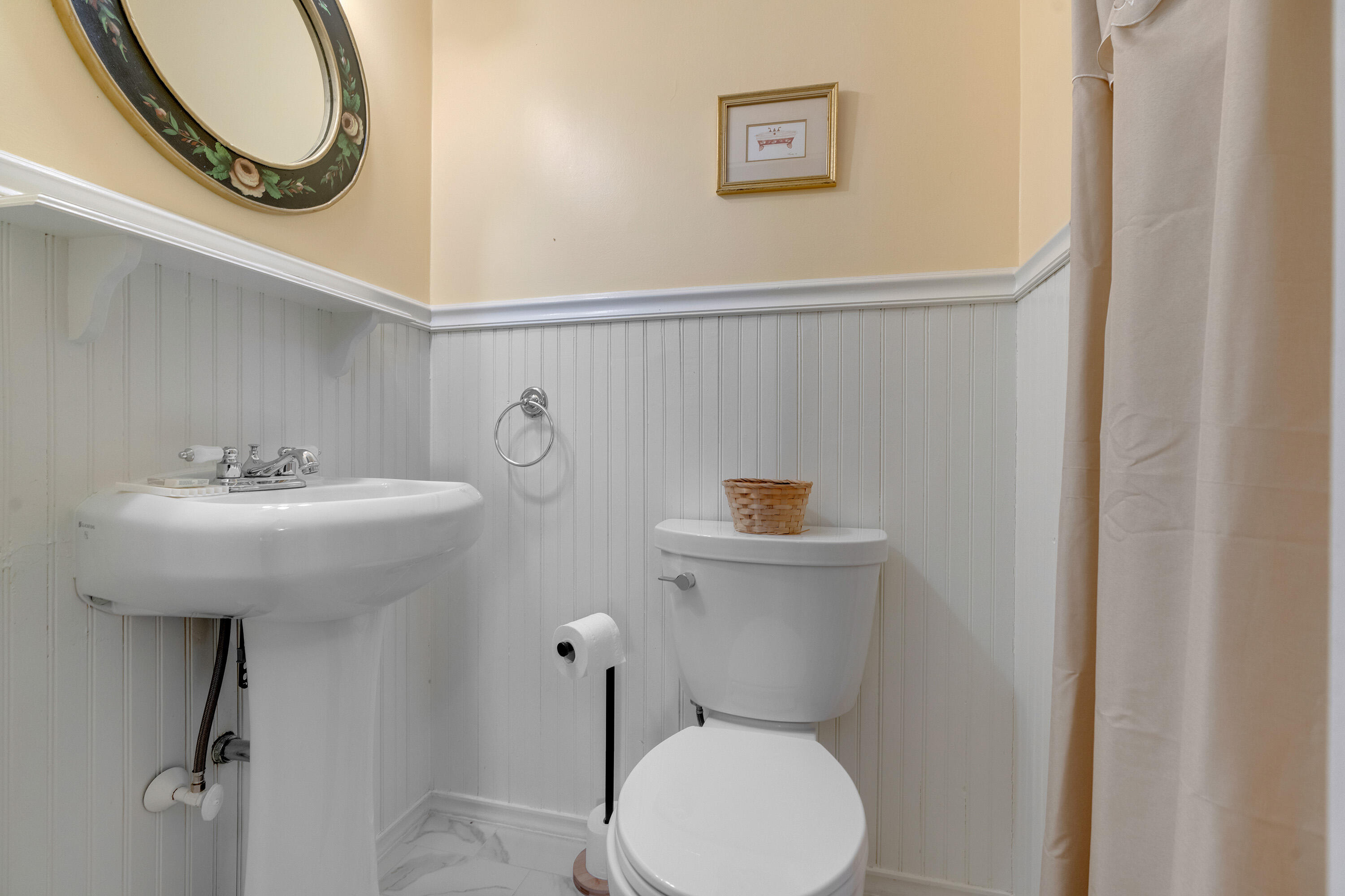 11 Holbrook Street, Freeport, ME, 04032