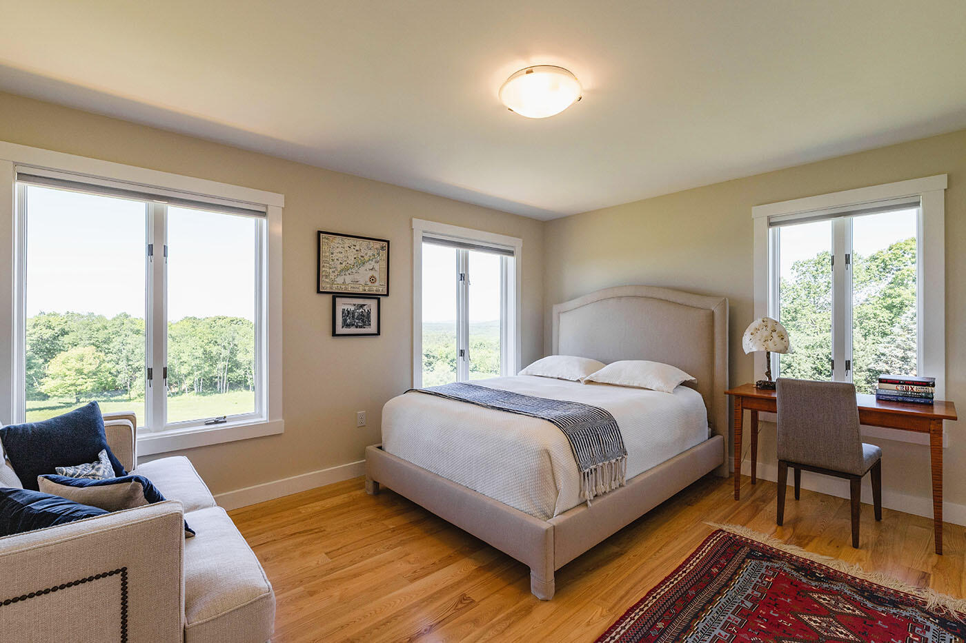 269 Mill Street, Rockport, ME 04856 guest bedroom with full bath and walk-in closet
