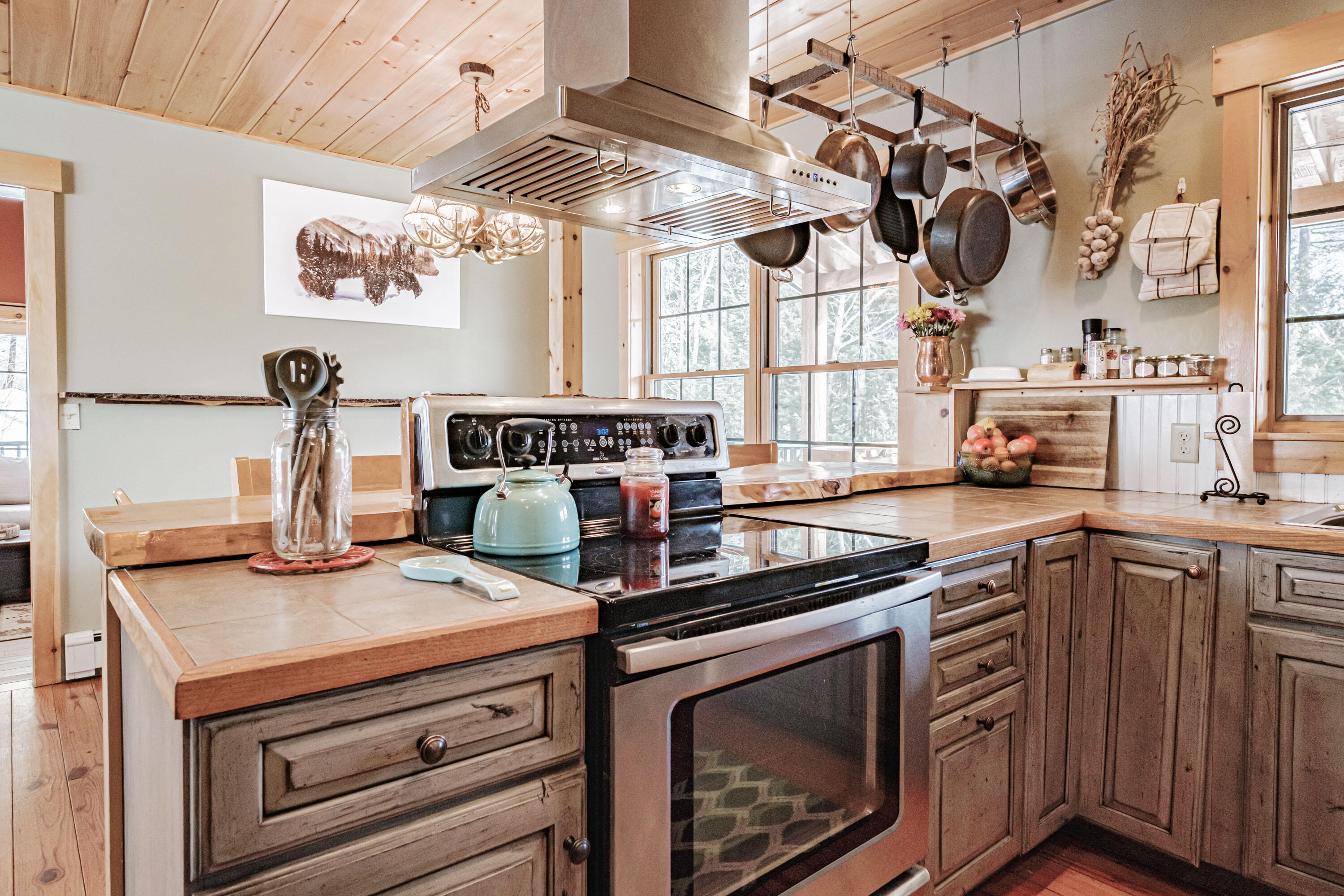 6 Gordon Avenue, Rumford, ME, 04276-4041