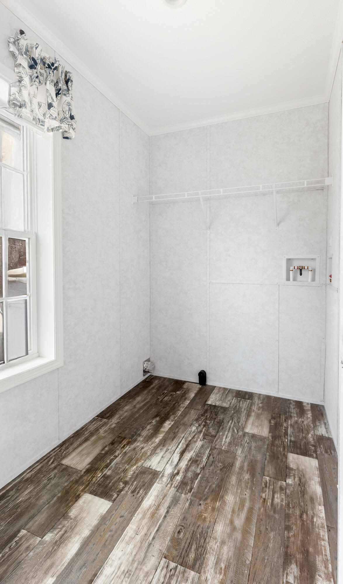30 Main Road, Holden, ME, 04429