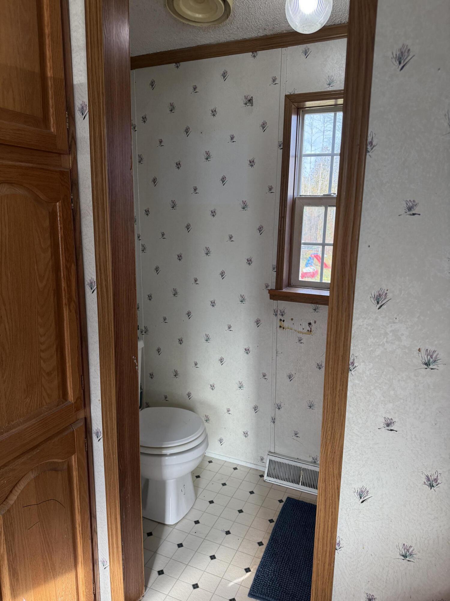 43 Whitten Road, Clinton, ME, 04927