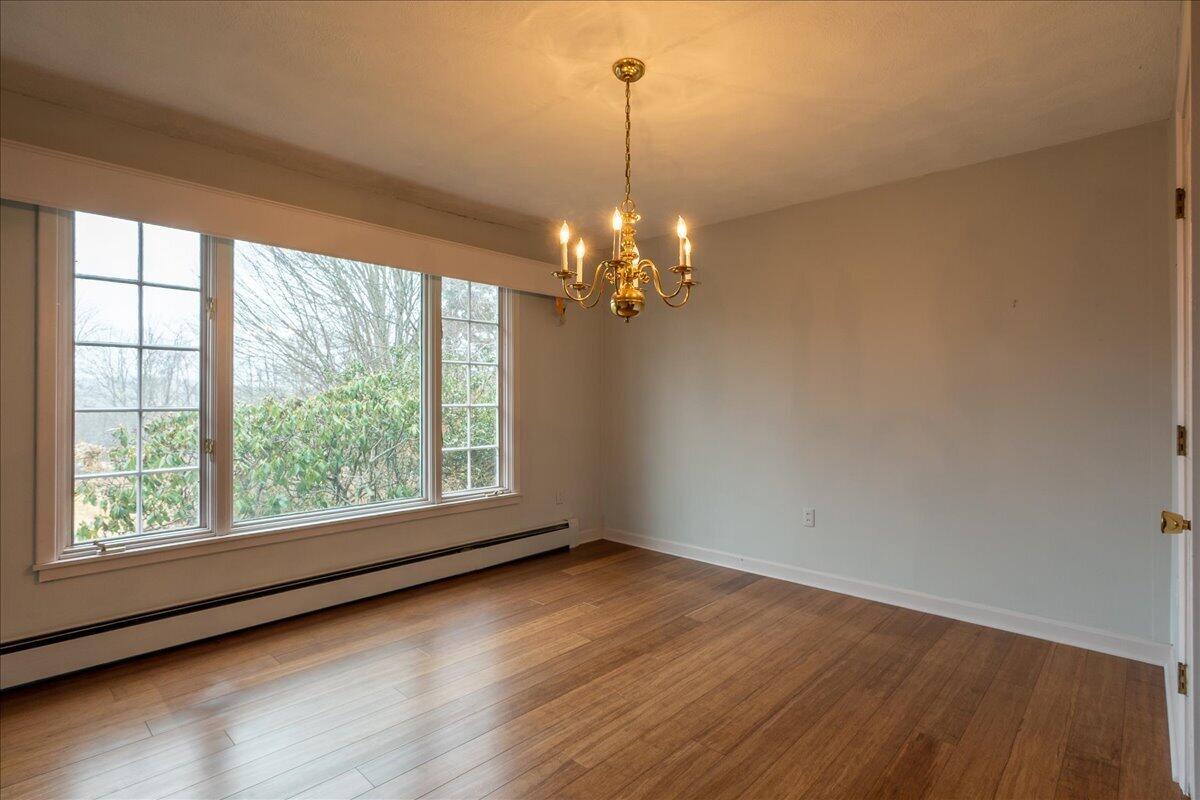 200 Mistic Avenue, Rockport, ME, 04856