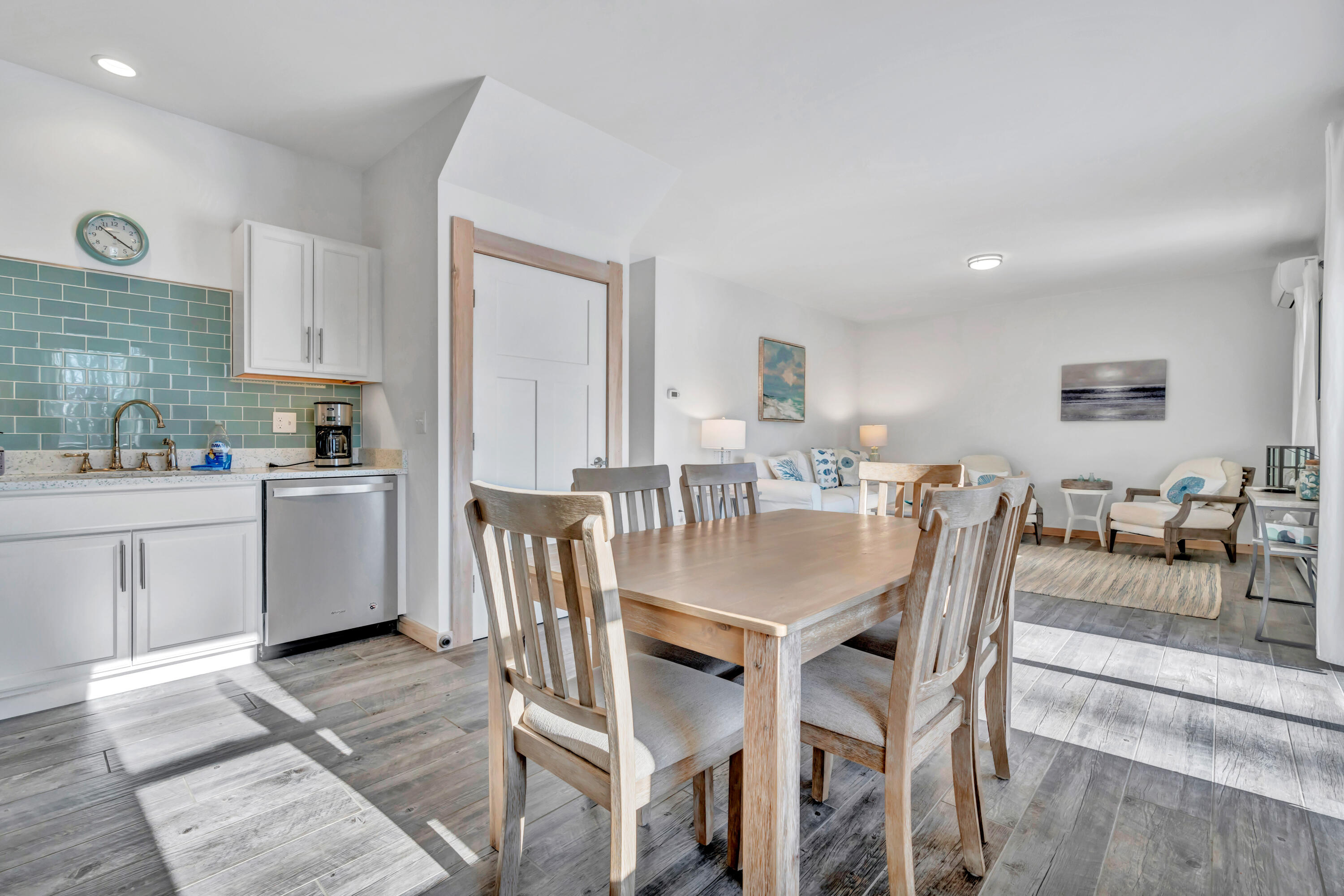 19 Crescent Beach Road, Owls Head, ME, 04854