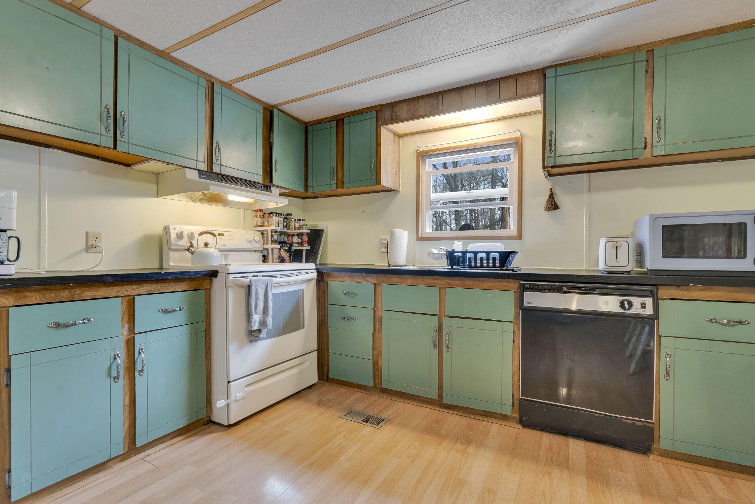 17 Red Fox Lane, Sanford, ME, 04073