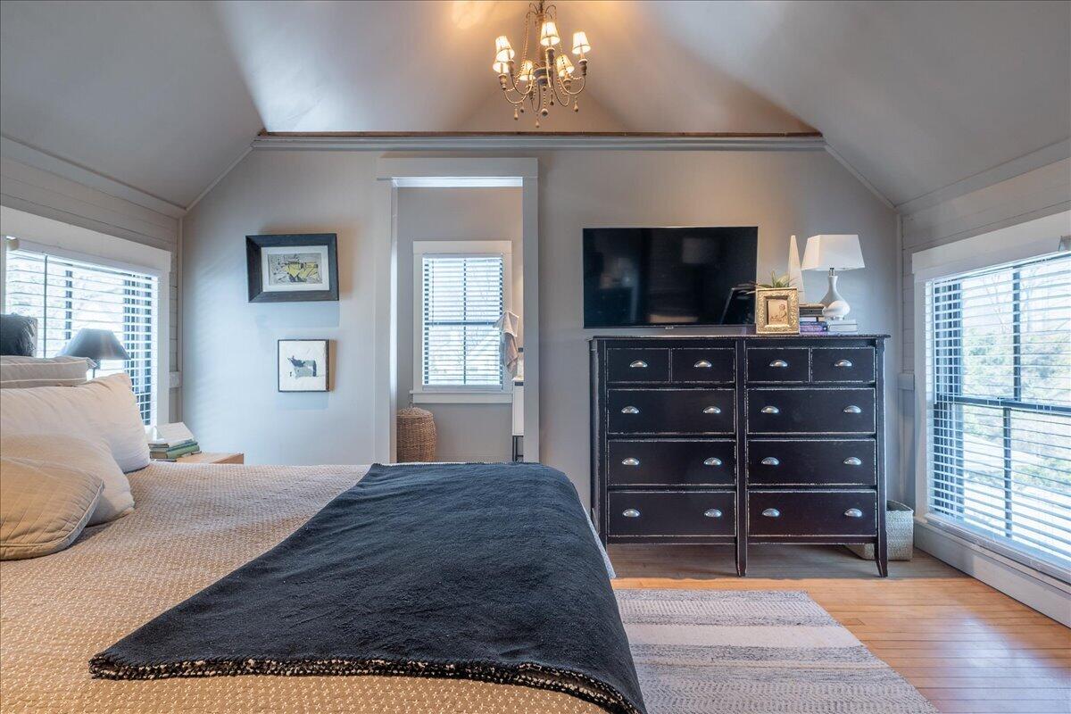 17 Mountain Street, Camden, ME, 04843