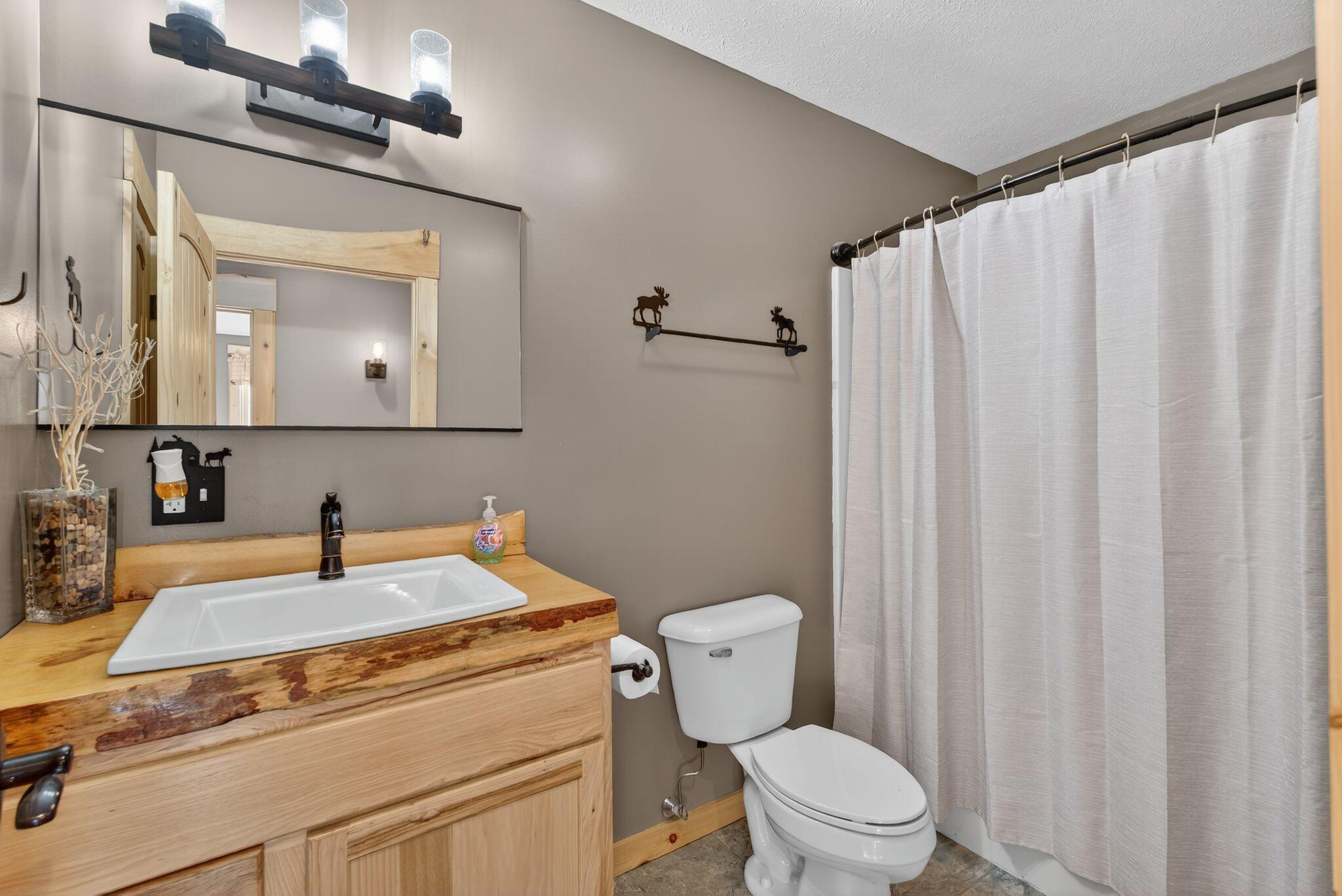 1024 Cape Road, Limington, ME, 04049