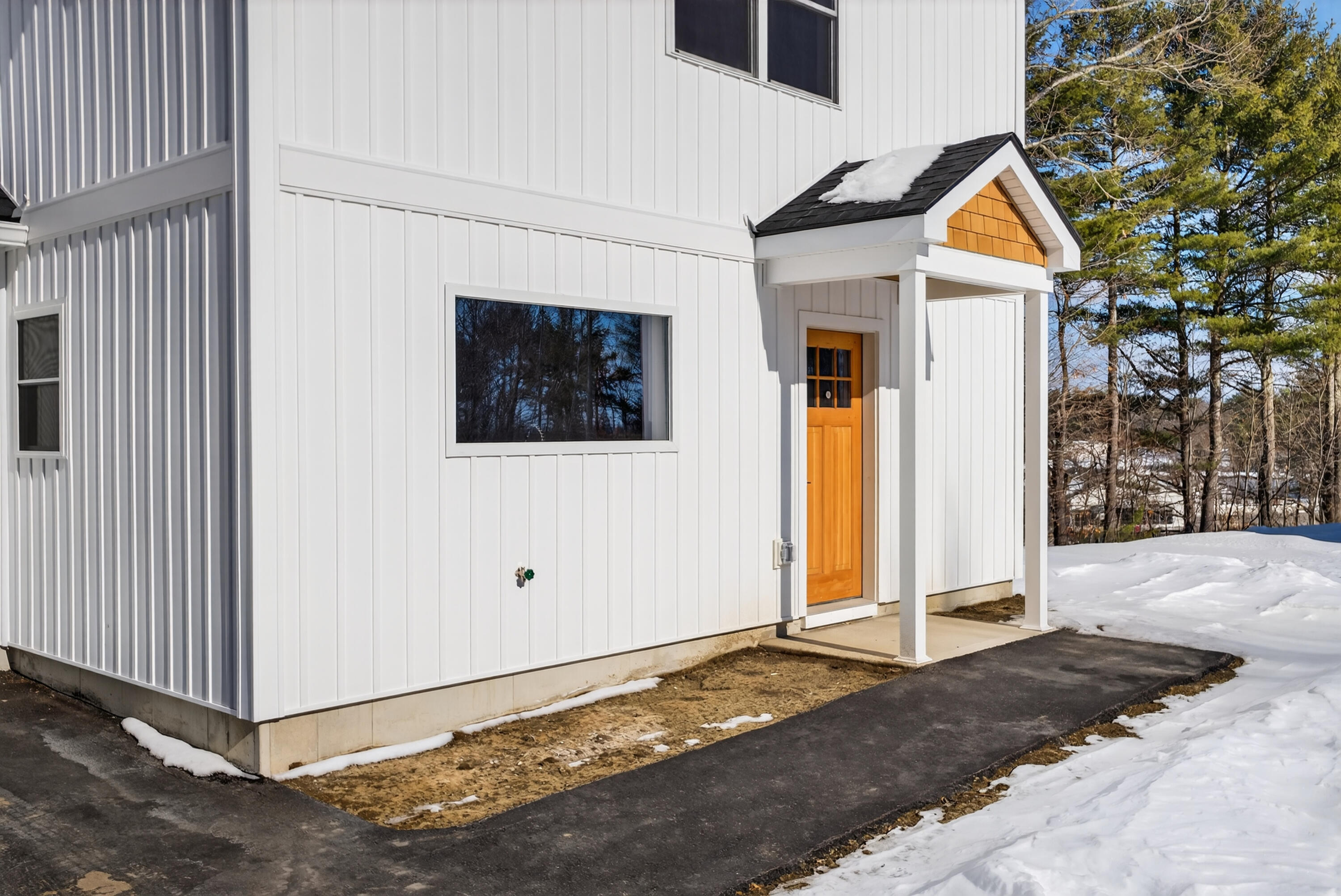 11 Village Green Circle, Oakland, ME, 04963