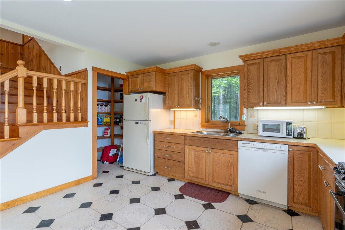 391 Main Road, Islesboro, ME, 04848