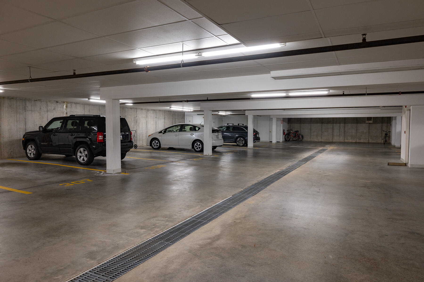 100 Shepards Cove Road UNIT F204, Kittery, ME, 03904