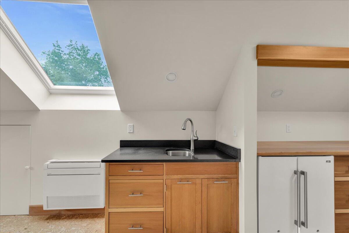 70 Ledgewood Lane, Blue Hill, ME, 04614