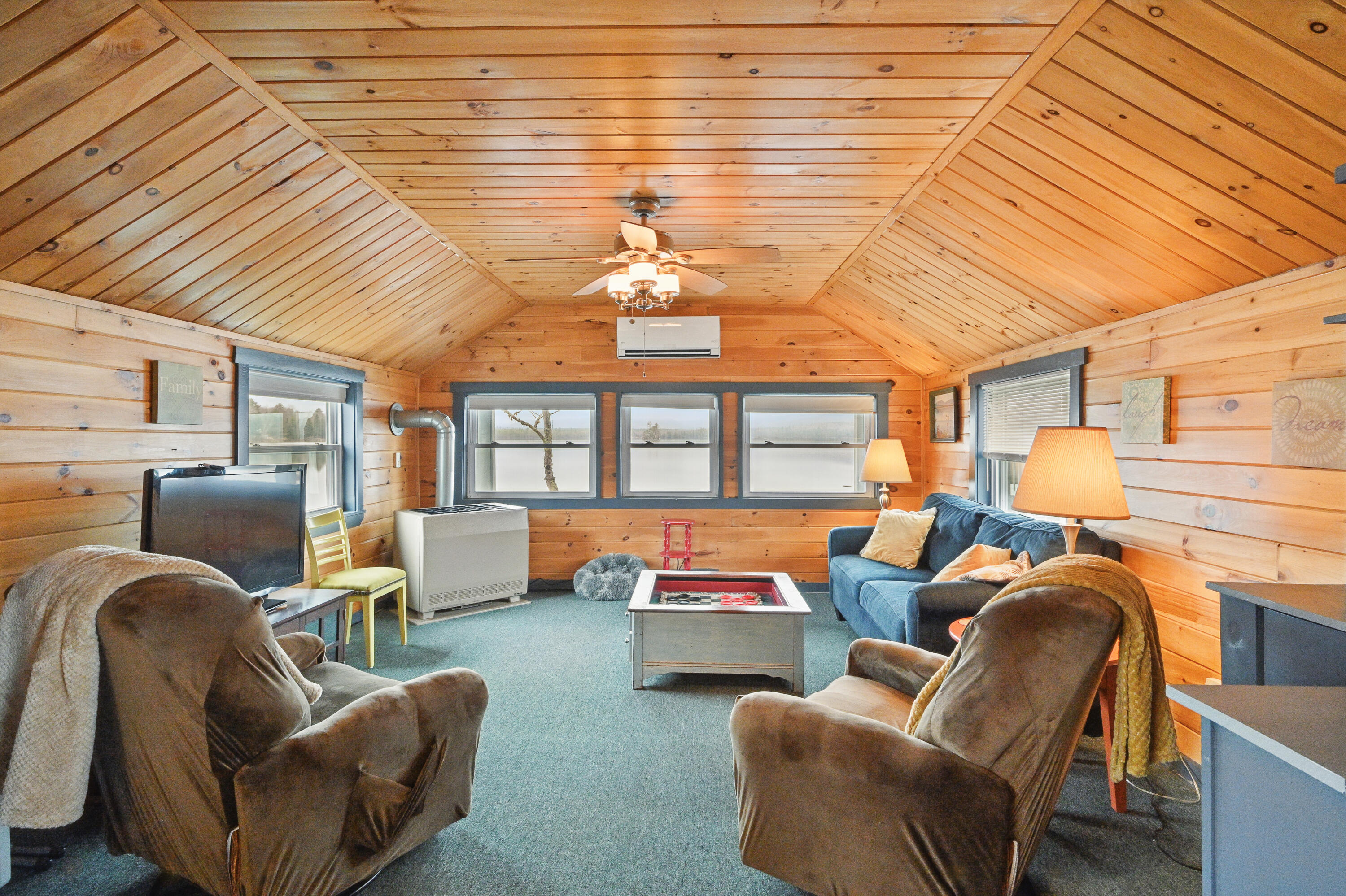 24 Dual Cove Point Road, Roxbury, ME, 04275