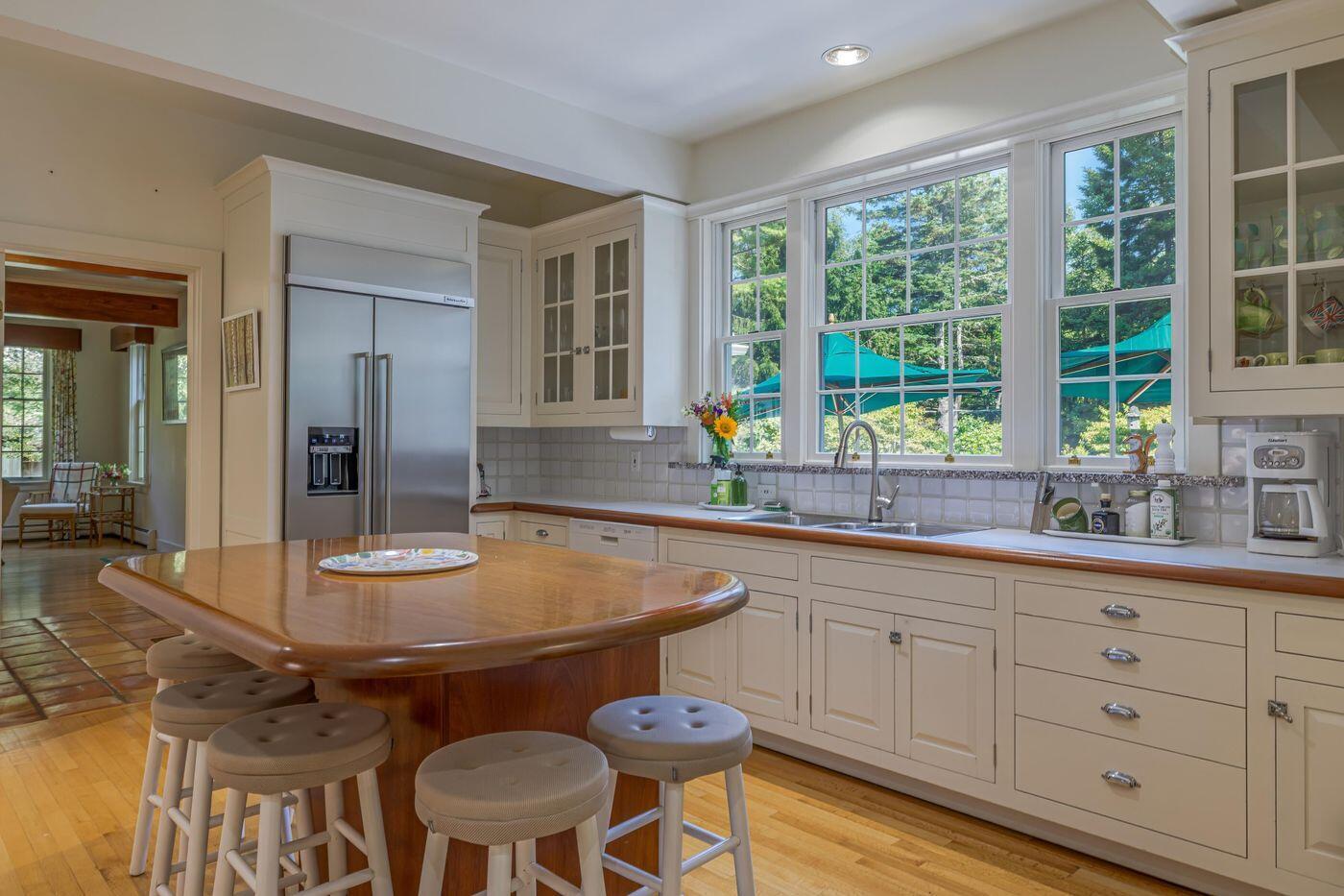 77 Manchester Road, Mount Desert, ME, 04662