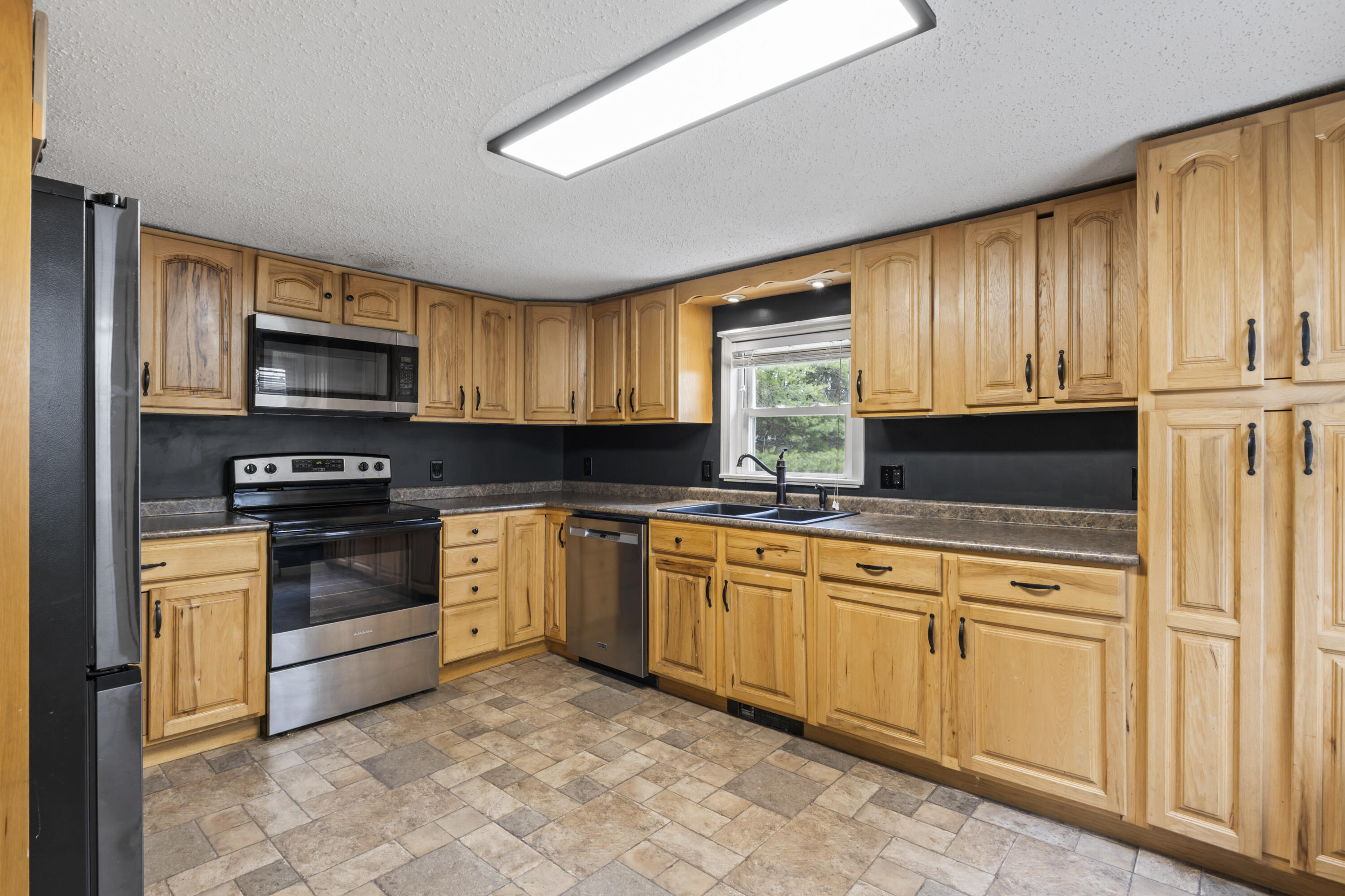 133 Main Street, Sumner, ME, 04292