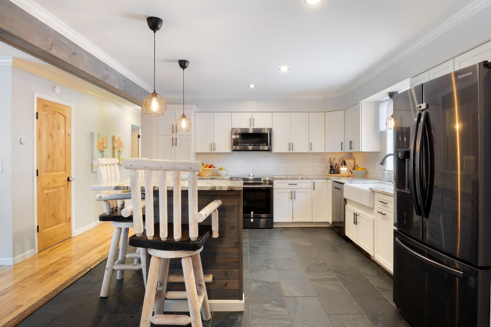 15 Monroe Drive, Naples, ME, 04055