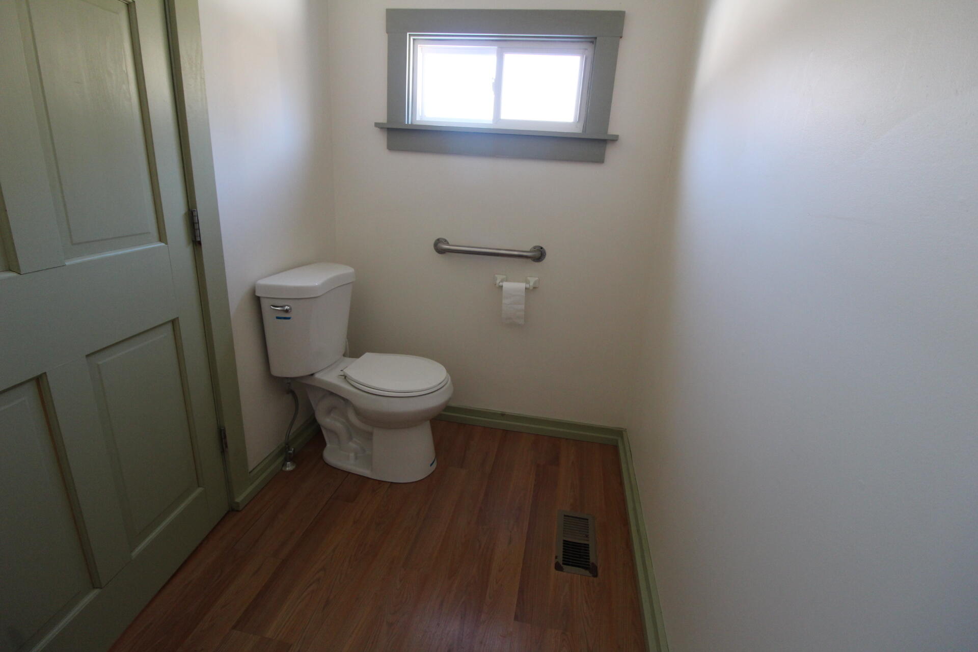 230 Searsport Avenue, Belfast, ME, 04915