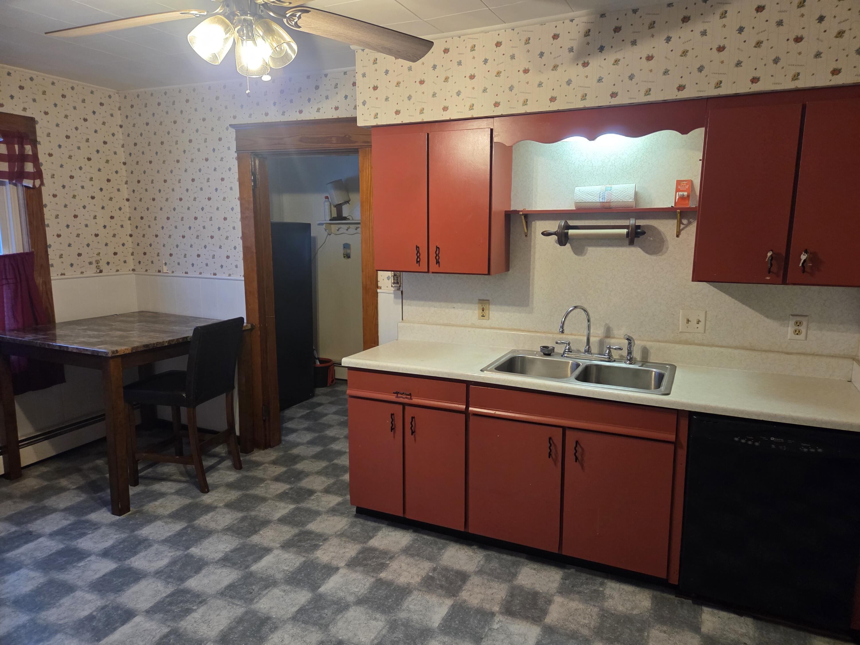 90 Bates Street, Millinocket, ME, 04462