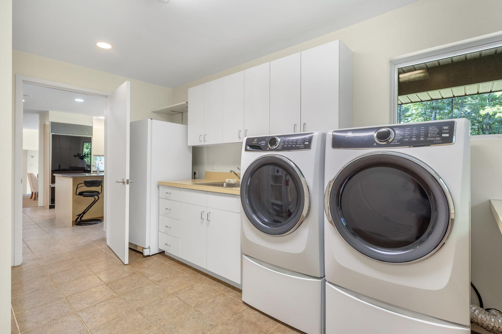 Laundry Room- Pantry