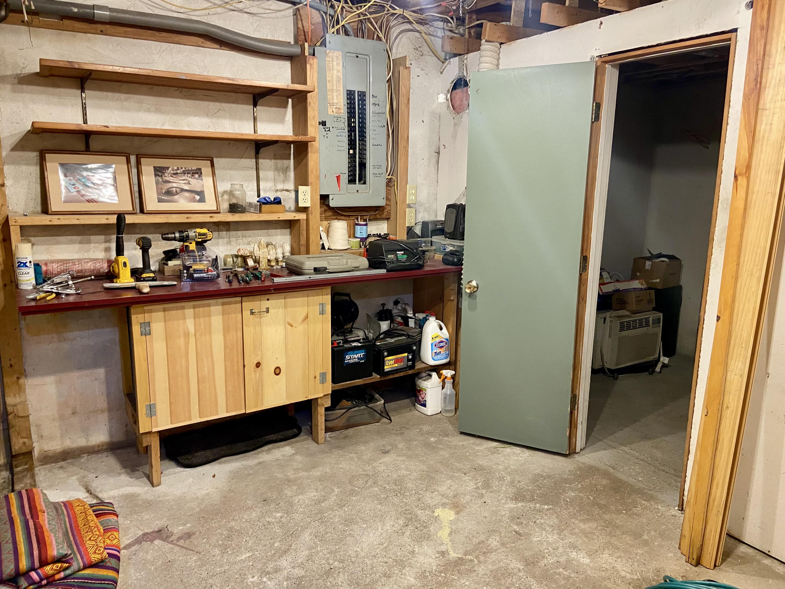 41 Haskell Avenue, Raymond, ME, 04071