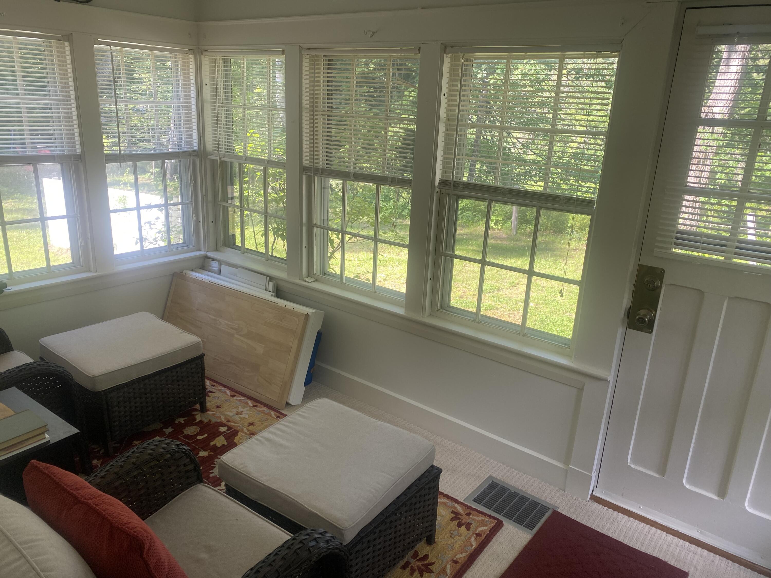 316 Canaan Road, Skowhegan, ME 04976 16 Sun Porch