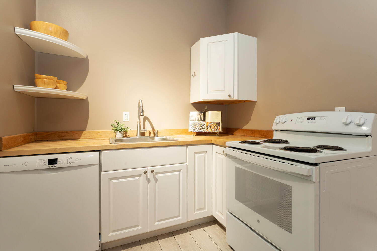 26 Orchard Road, Bar Harbor, ME, 04609