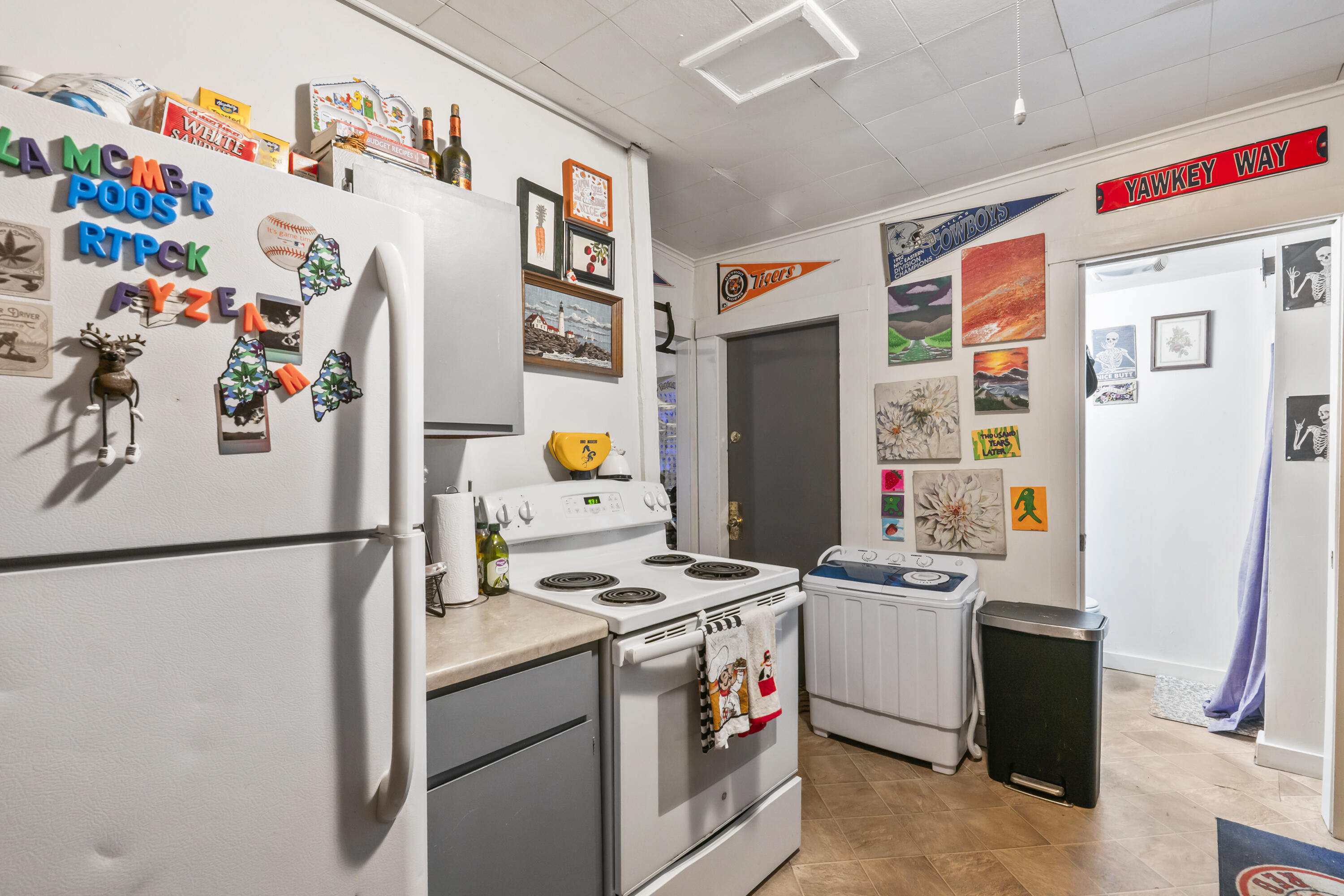 16 Main Street, Topsham, ME, 04086