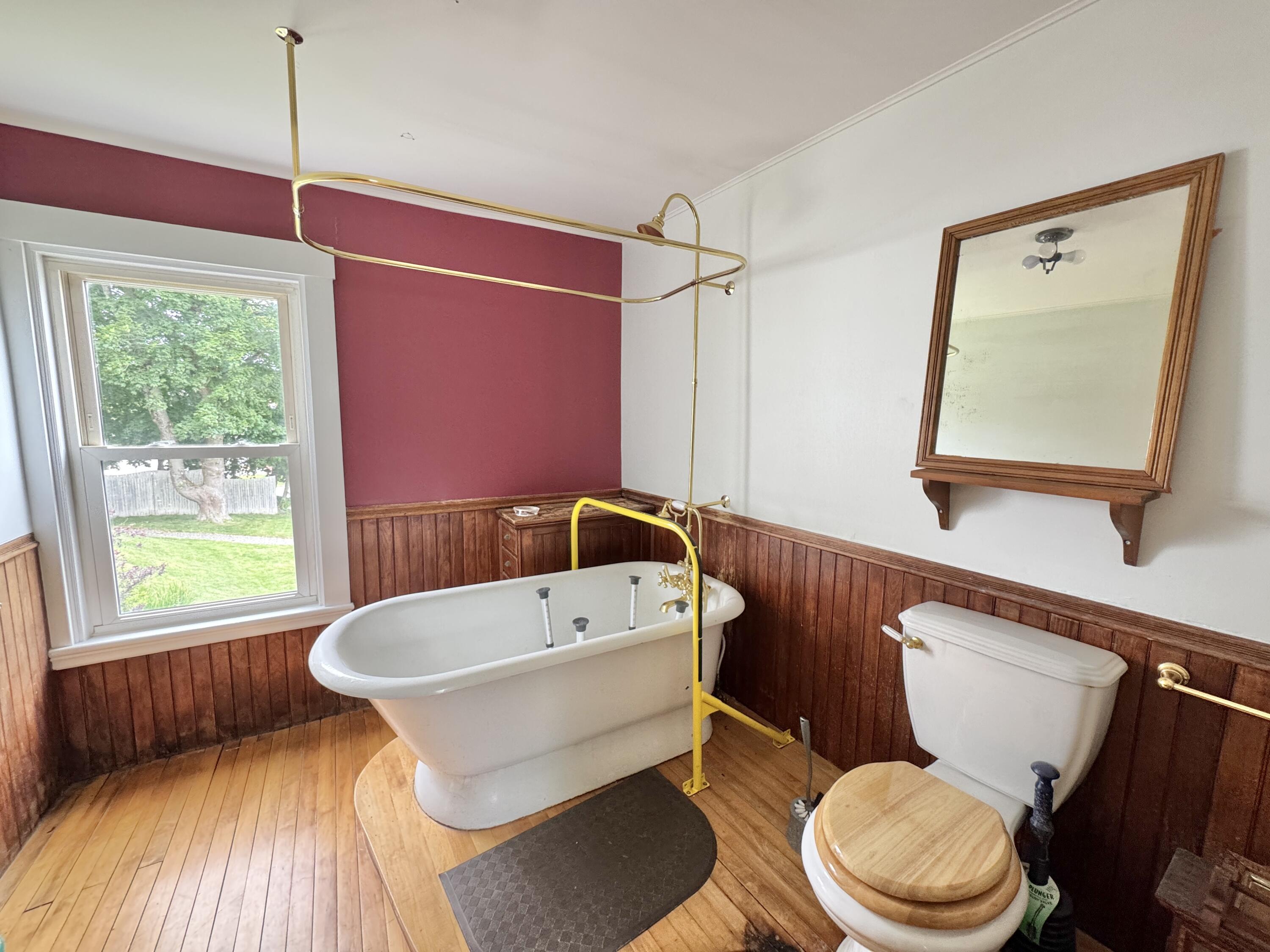 105 Main Street, Bucksport, ME, 04416