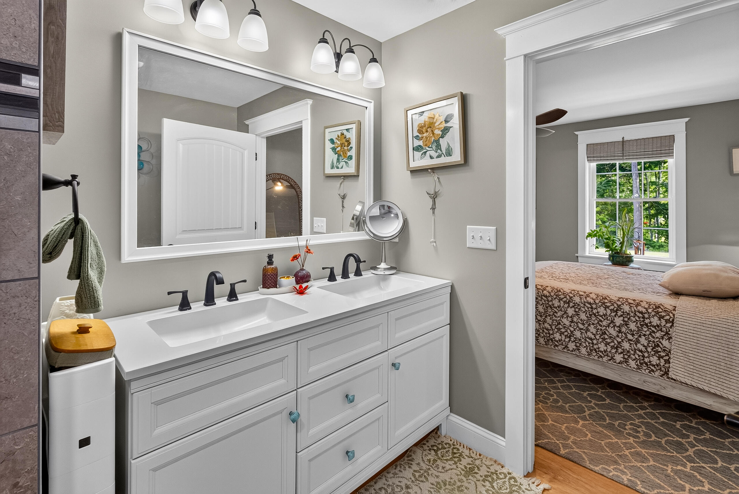 520 Bog Road, Hermon, ME 04401 Primary en-suite