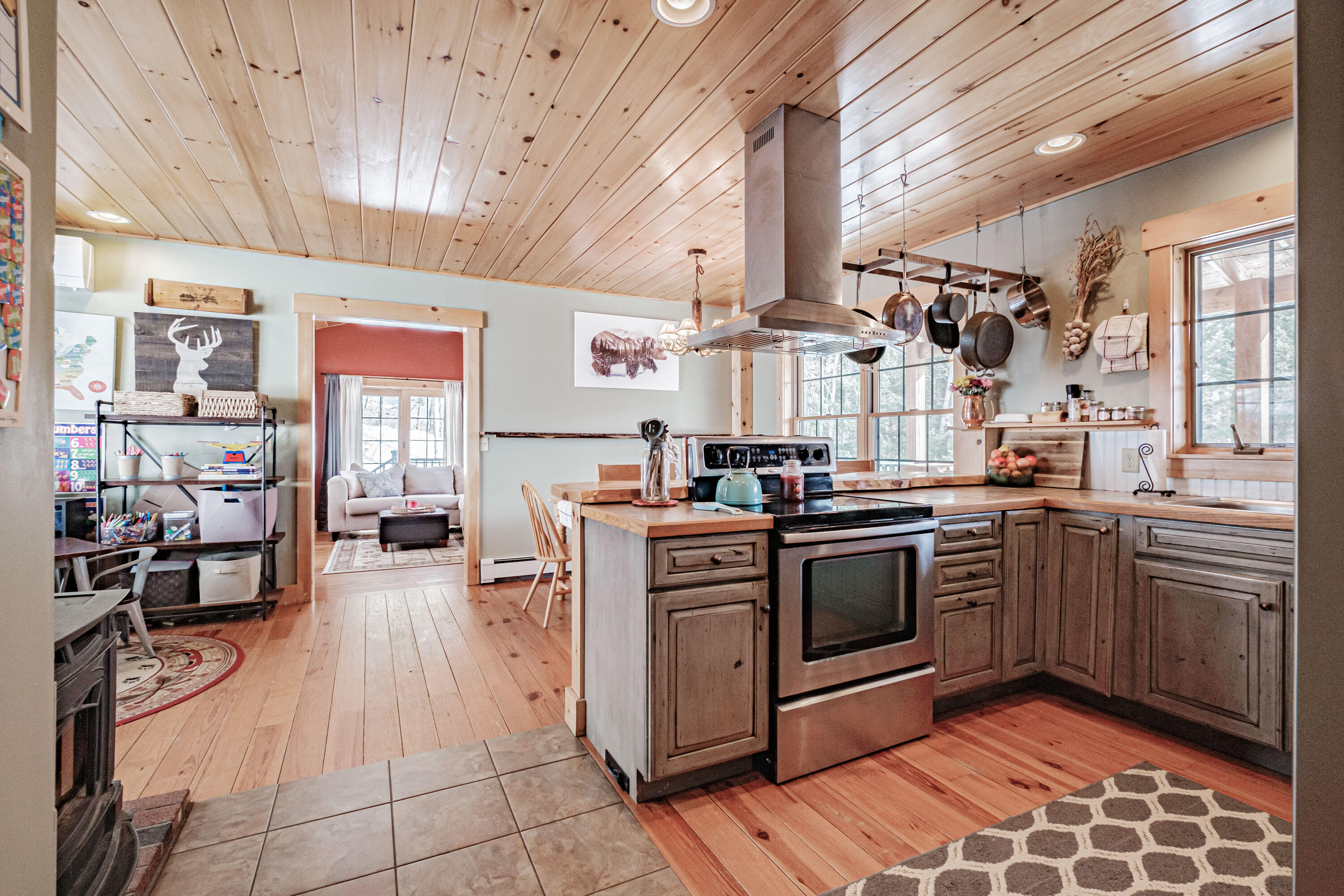 6 Gordon Avenue, Rumford, ME, 04276-4041