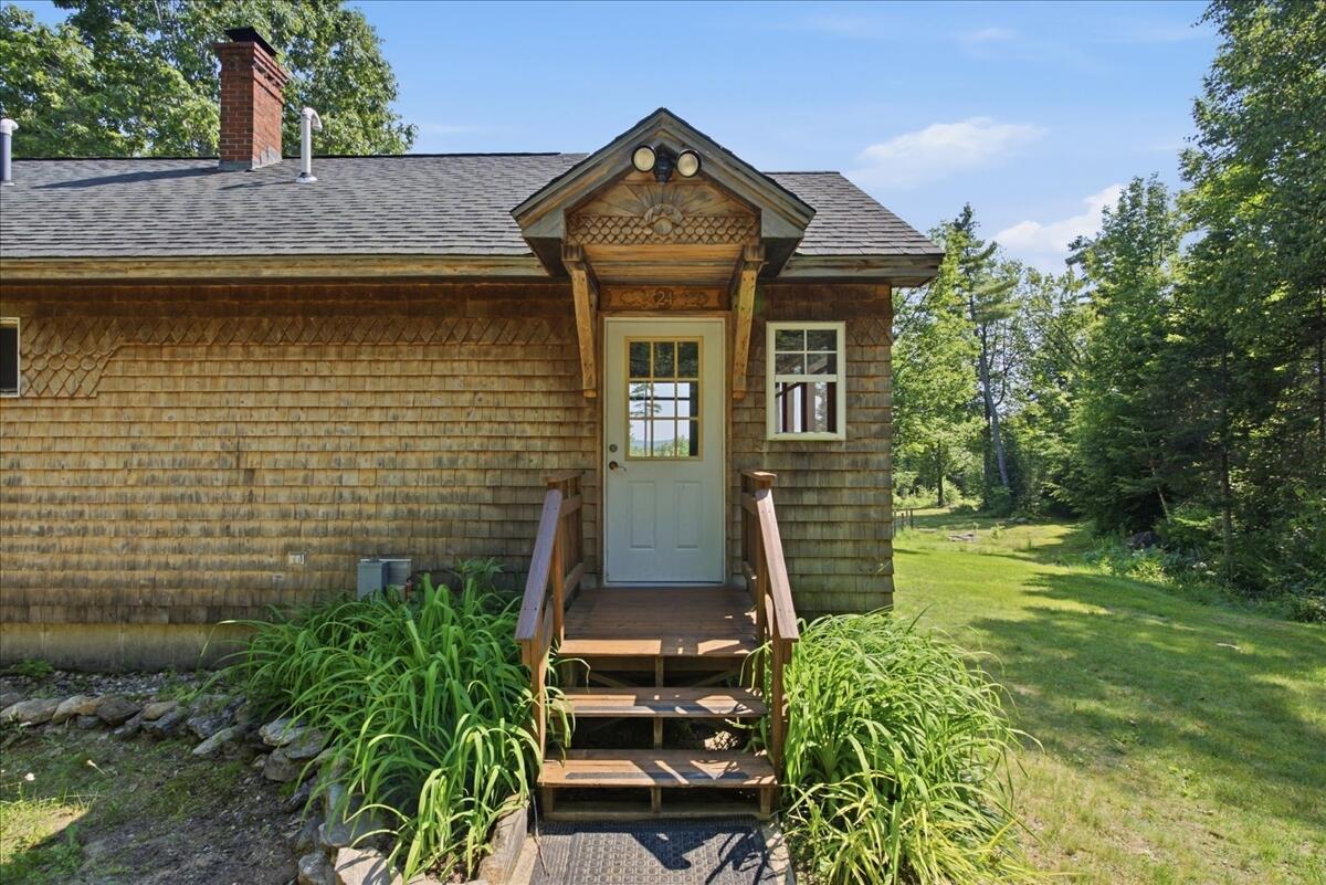 24 Bradeen Road, Sumner, ME 04292 06-DSC04582