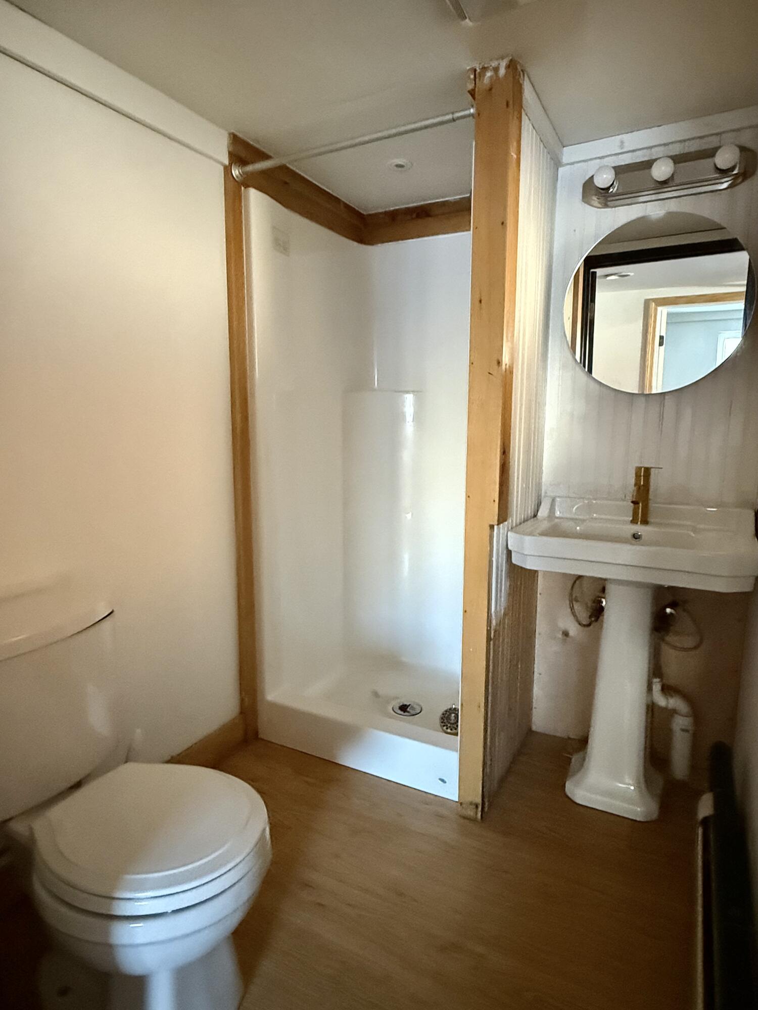 54 W Main Street, Vinalhaven, ME, 04863