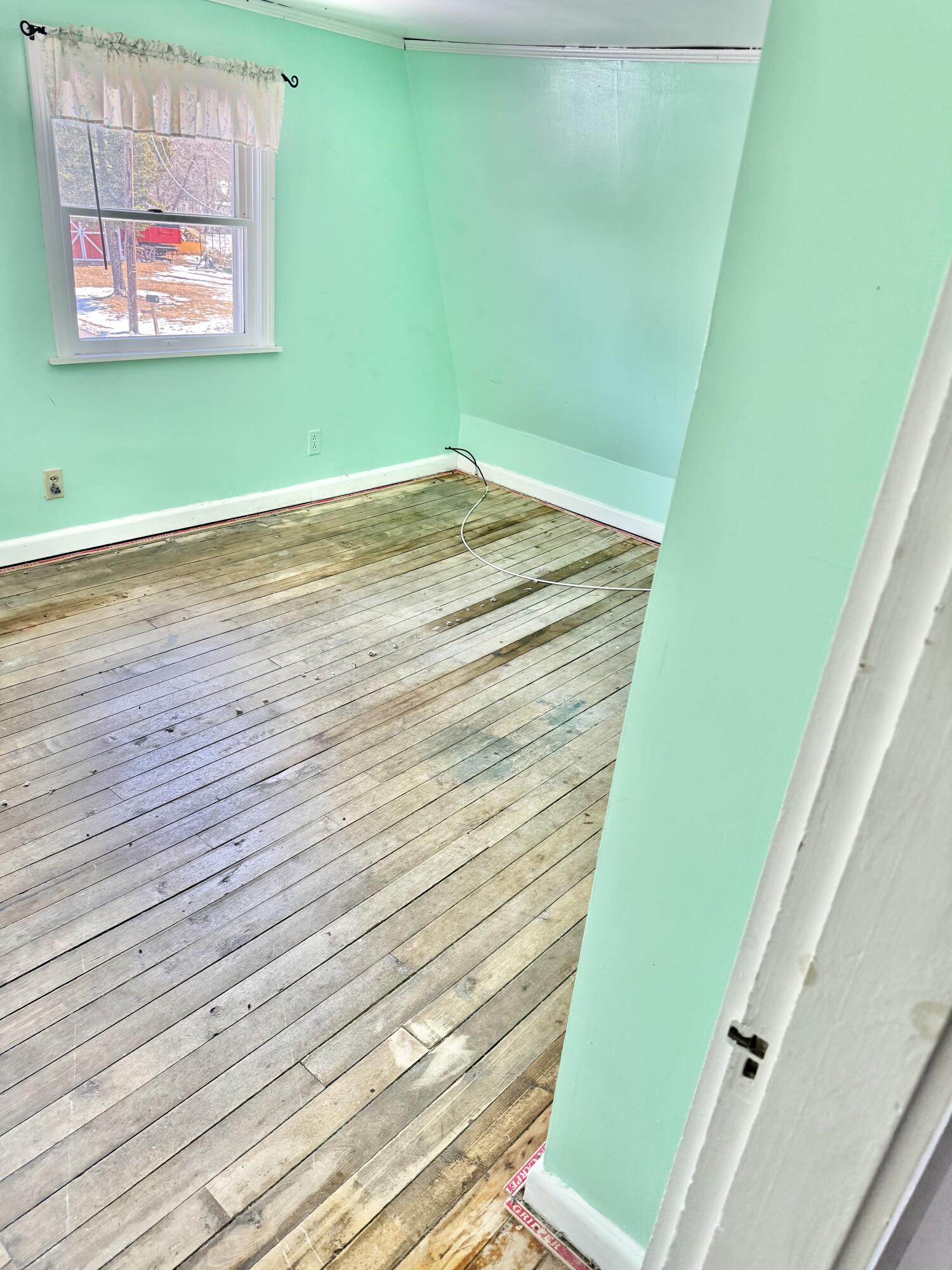 31 Delmont Street, Presque Isle, ME, 04769