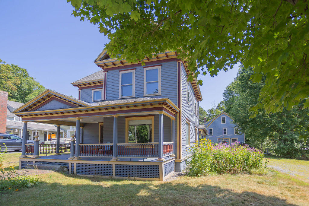 72 Main Street, Peru, ME, 04290