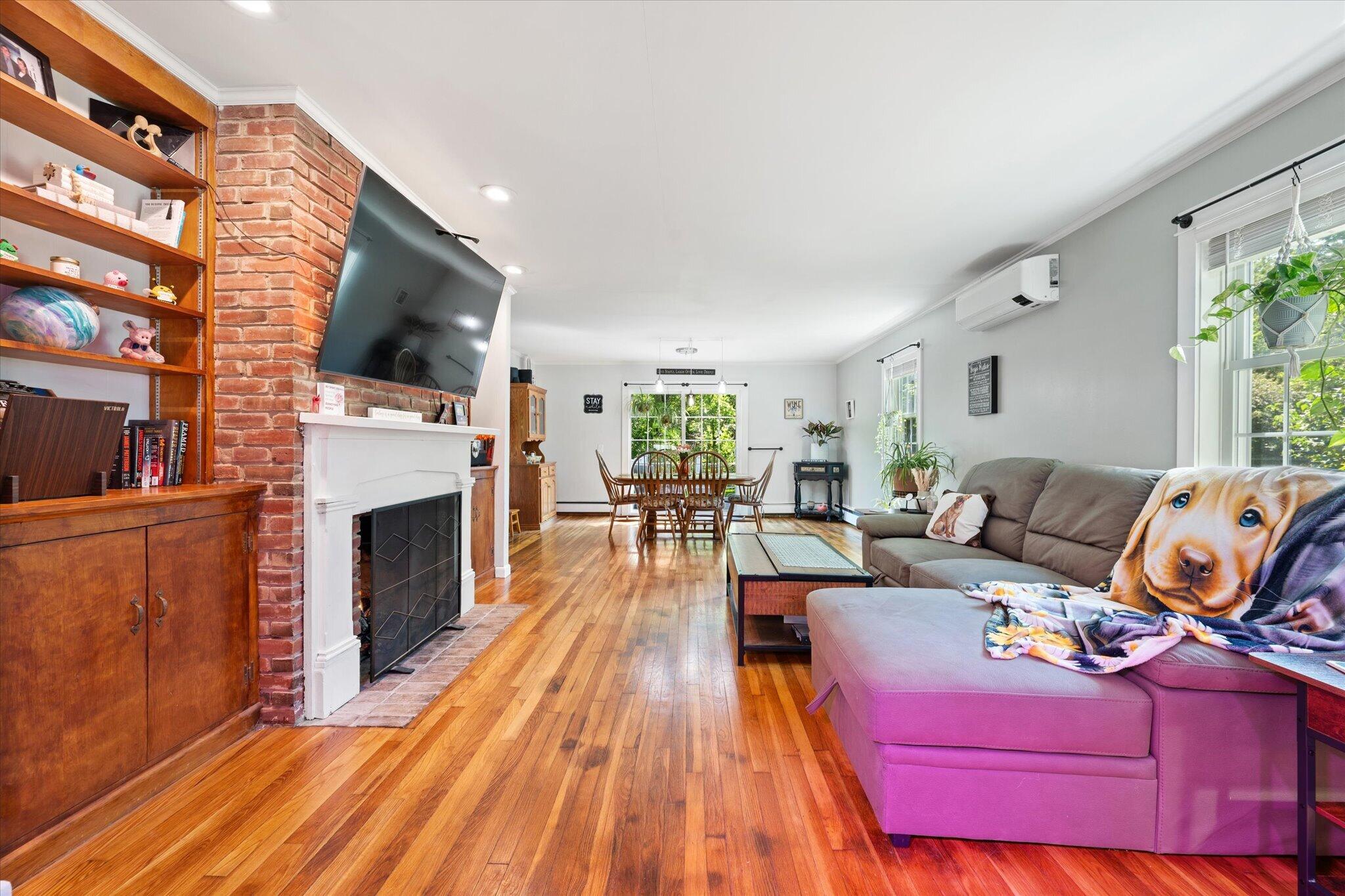 21-Living Room