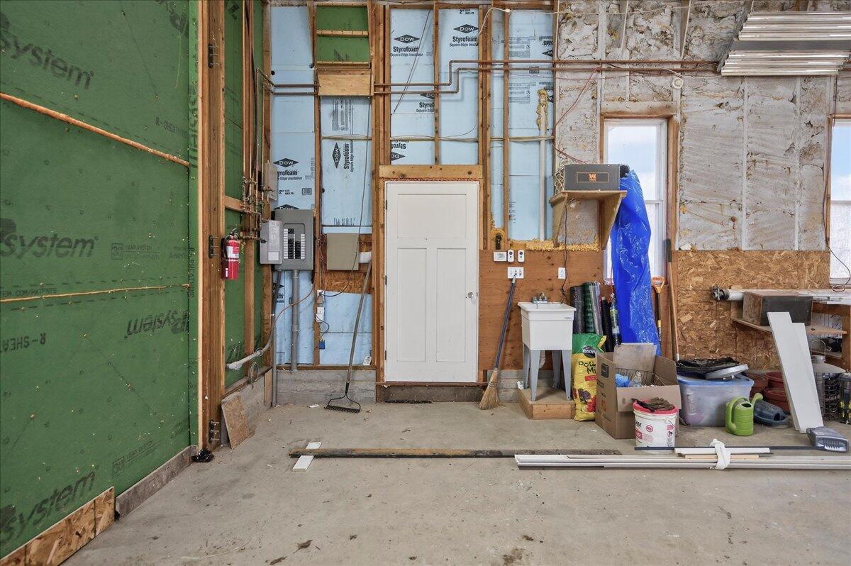 21 La Tour Street, Castine, ME, 04421