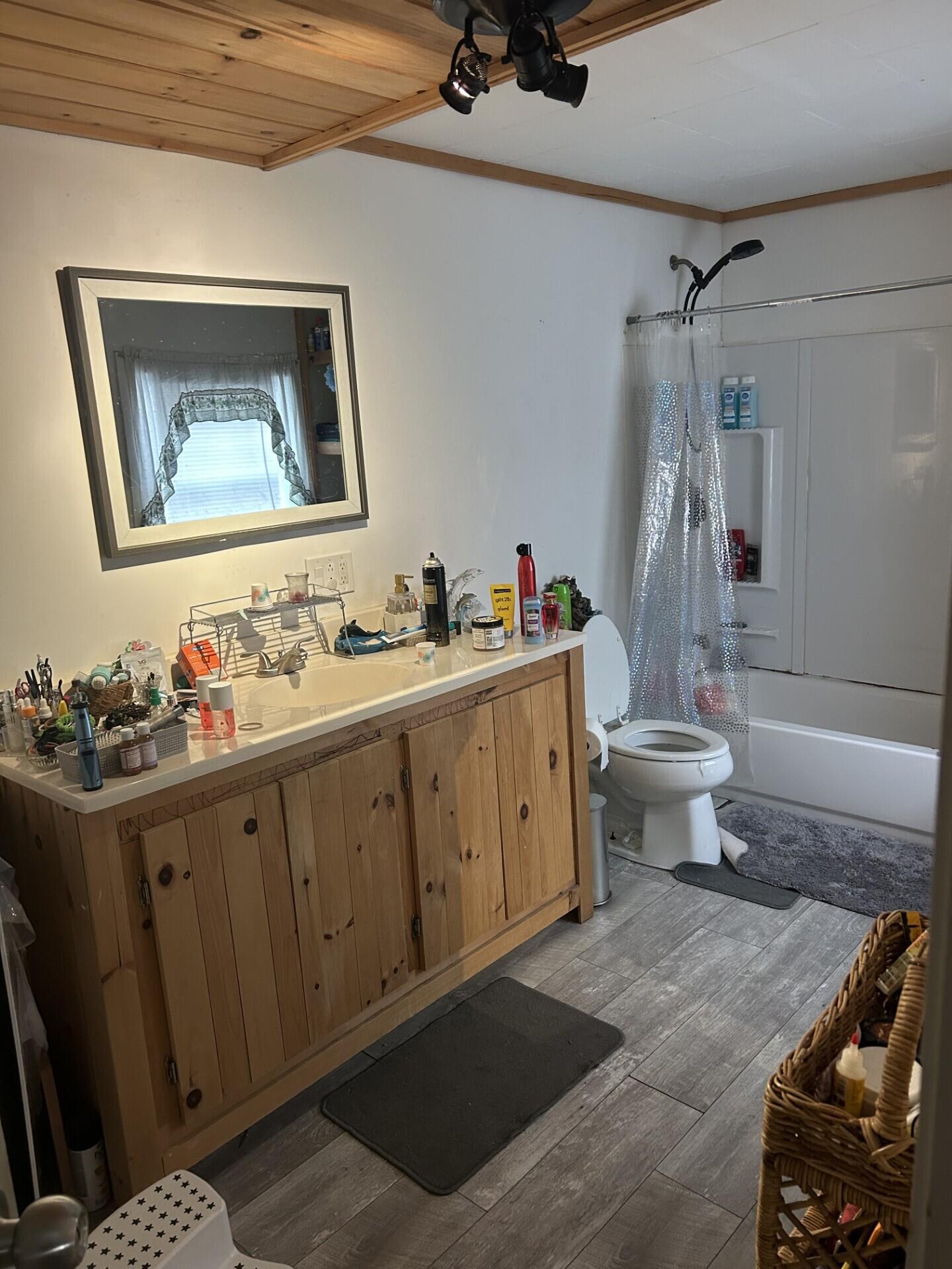 949 Federal Road, Livermore, ME, 04253