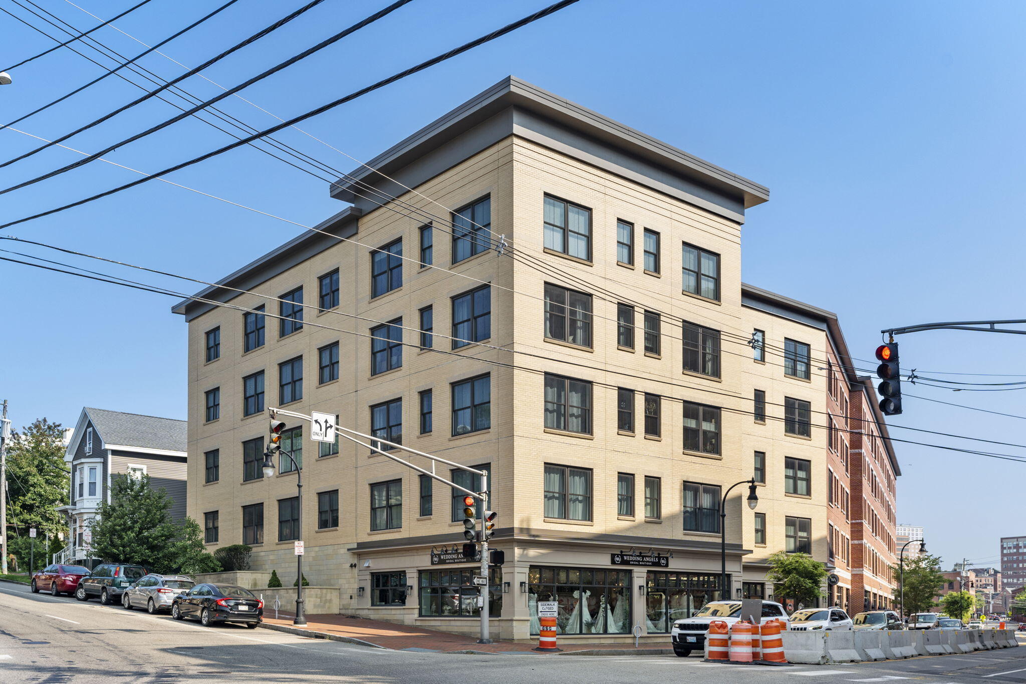 25 High Street 401