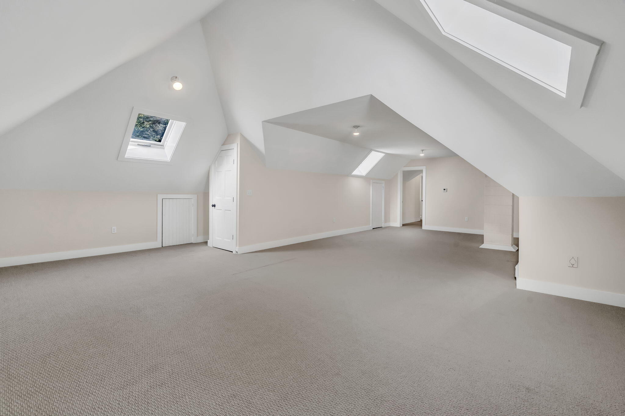 82 Falcon Lane, Lamoine, ME, 04605